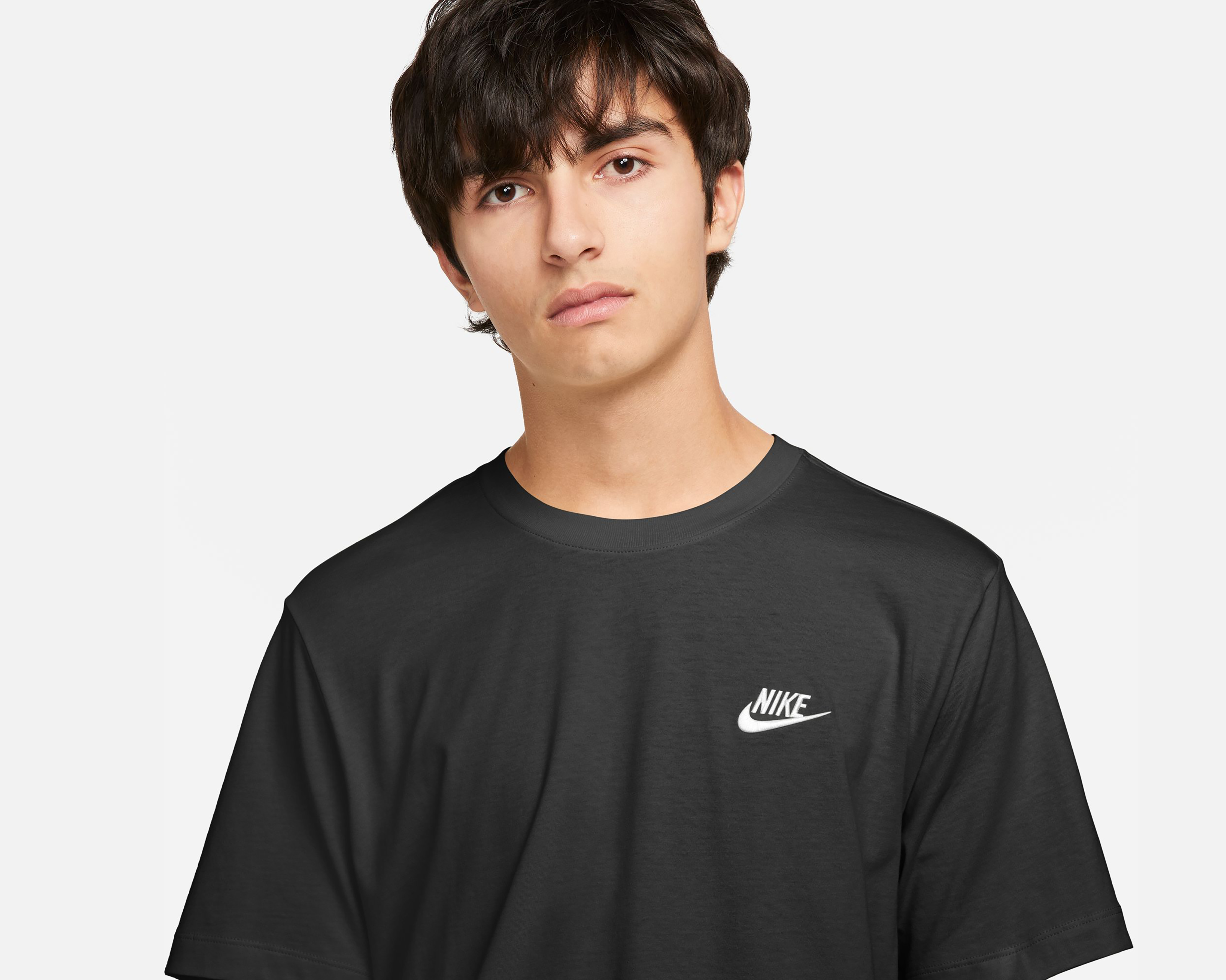 Foto 4 pulgar | Foto 3 | Playera Nike Sportswear Club de Entrenamiento