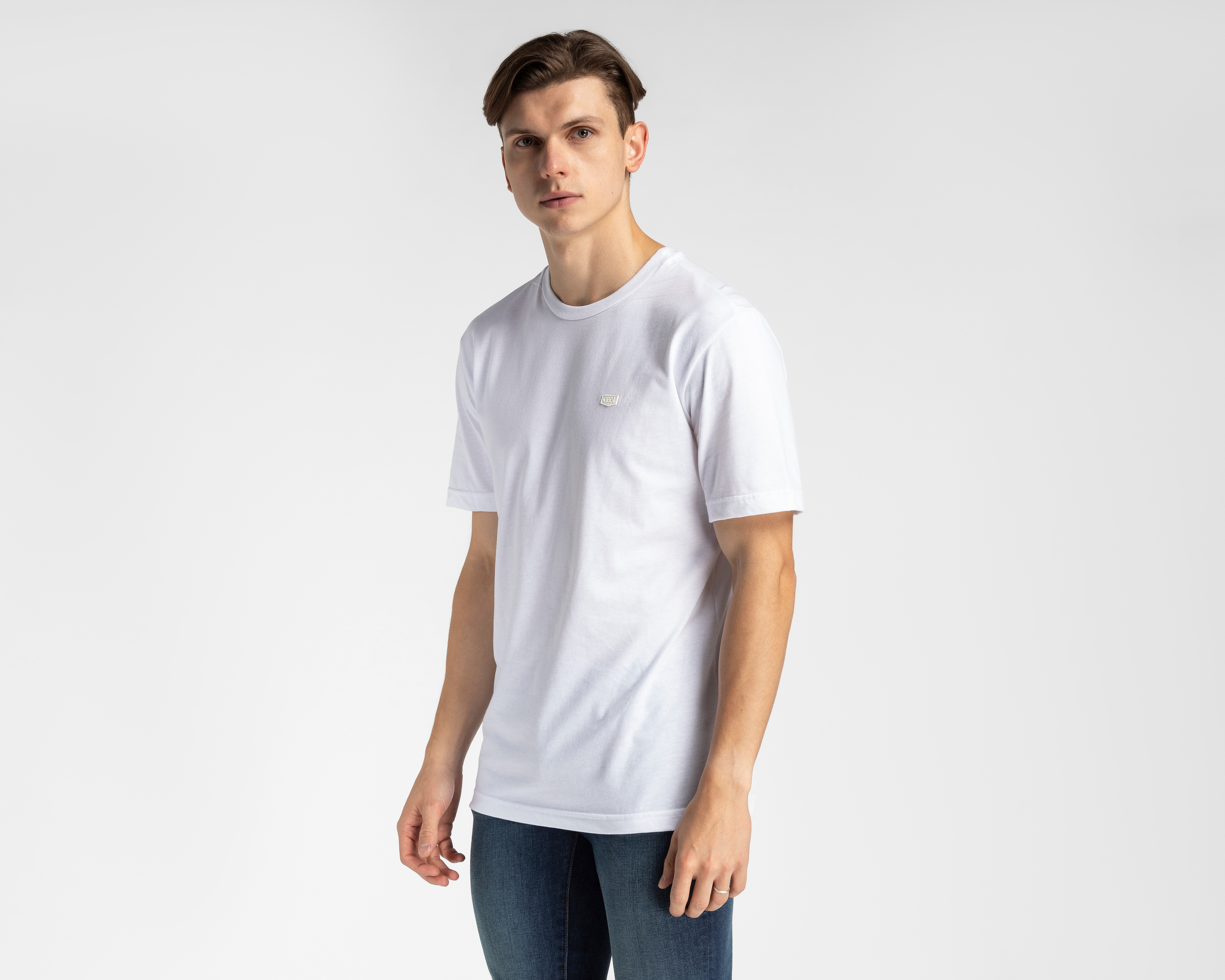 Foto 2 pulgar | Foto 1 | Playera Oggi Cuello Redondo