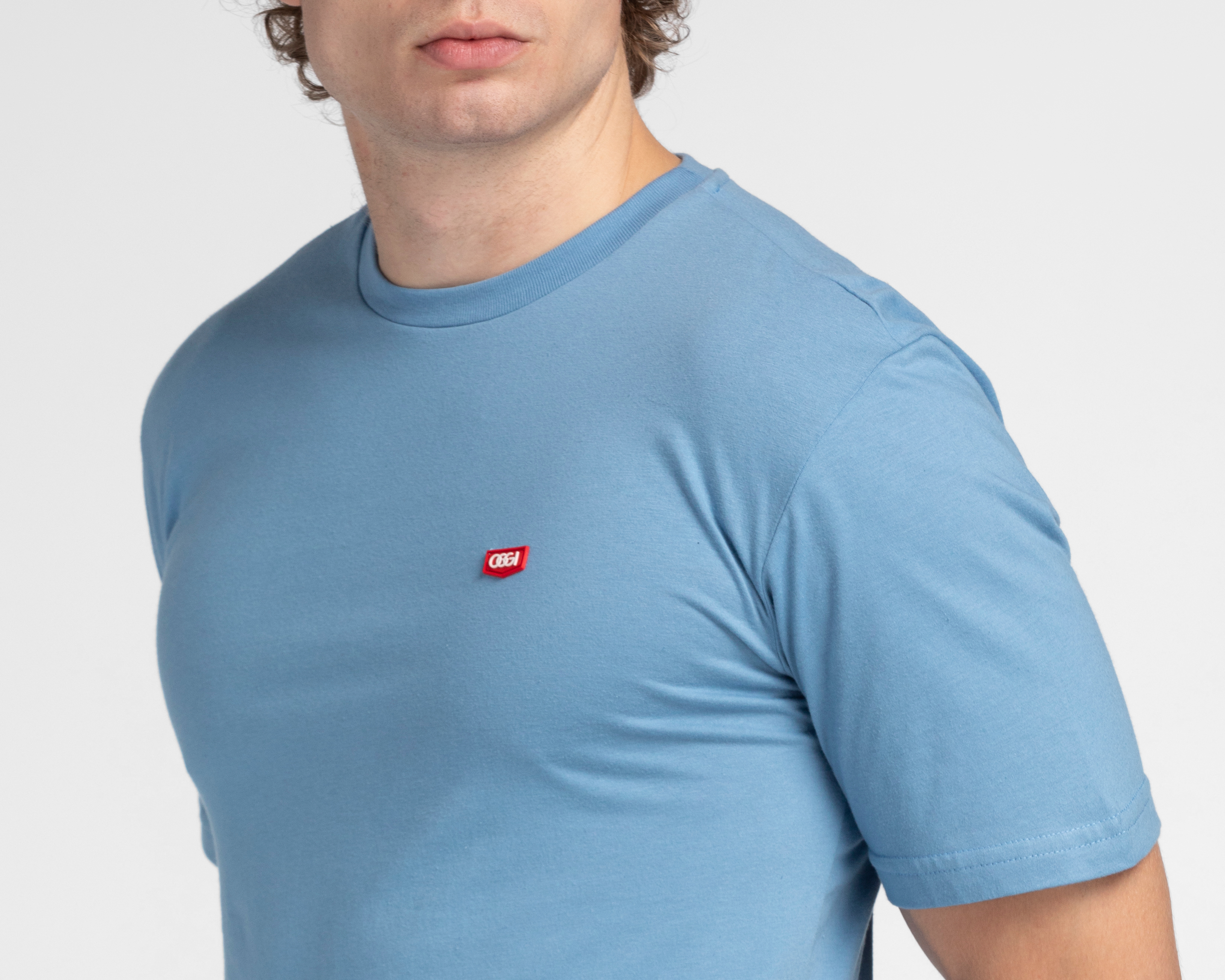 Foto 4 pulgar | Foto 3 | Playera Oggi Cuello Redondo