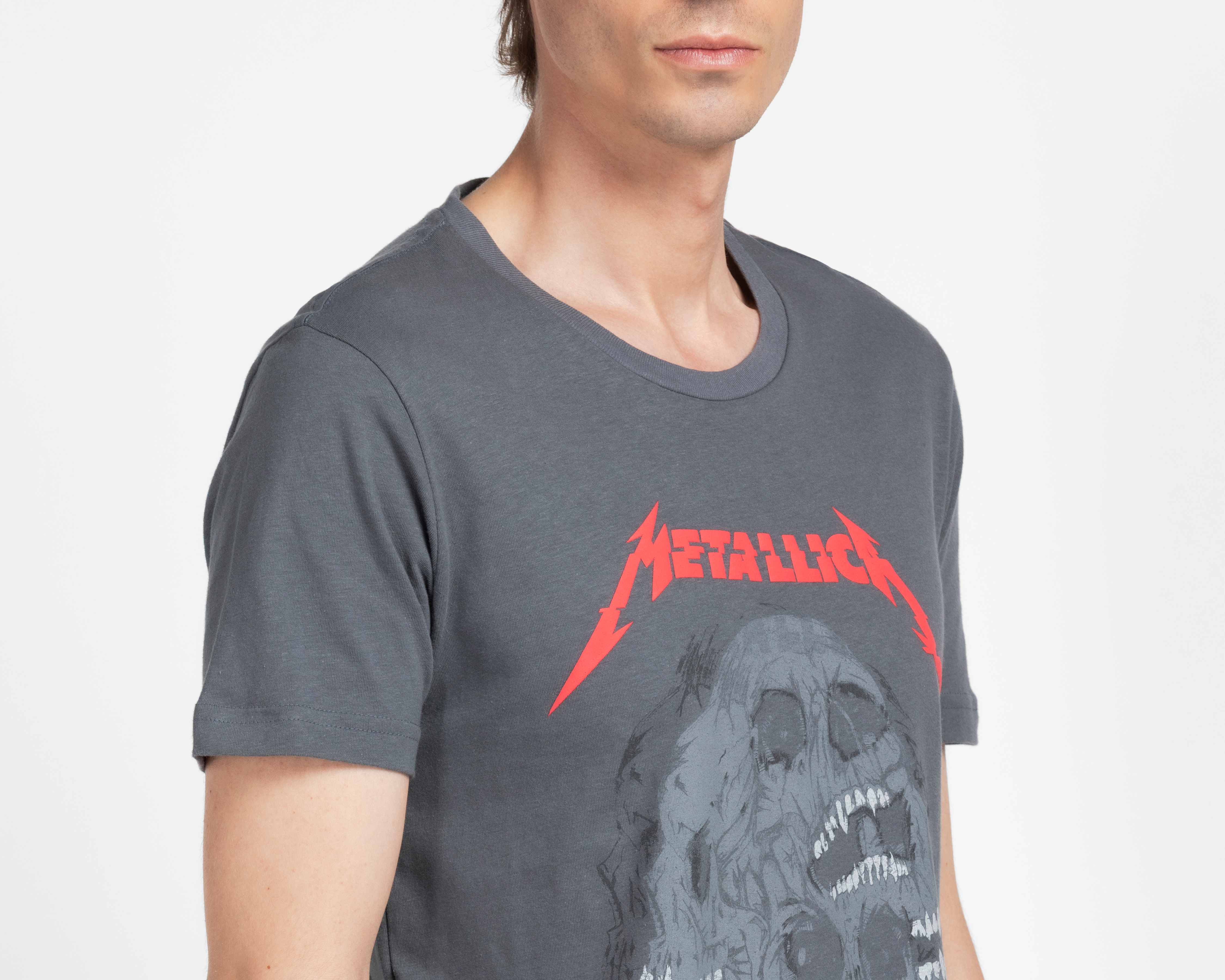 Foto 4 pulgar | Foto 3 | Playera Metallica Gris Cuello Redondo para Hombre
