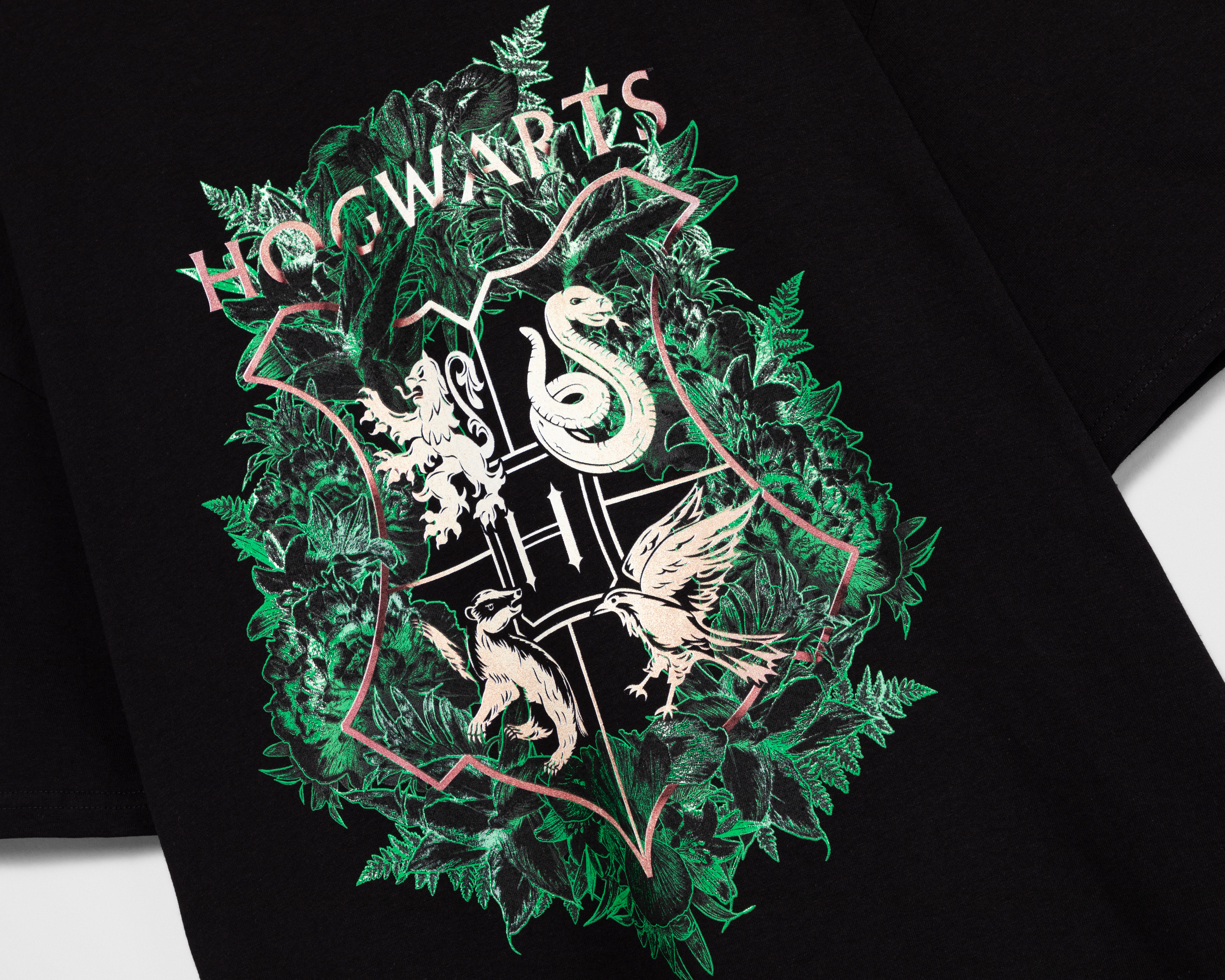 Foto 4 pulgar | Foto 3 | Playera Harry Potter Cuello Redondo