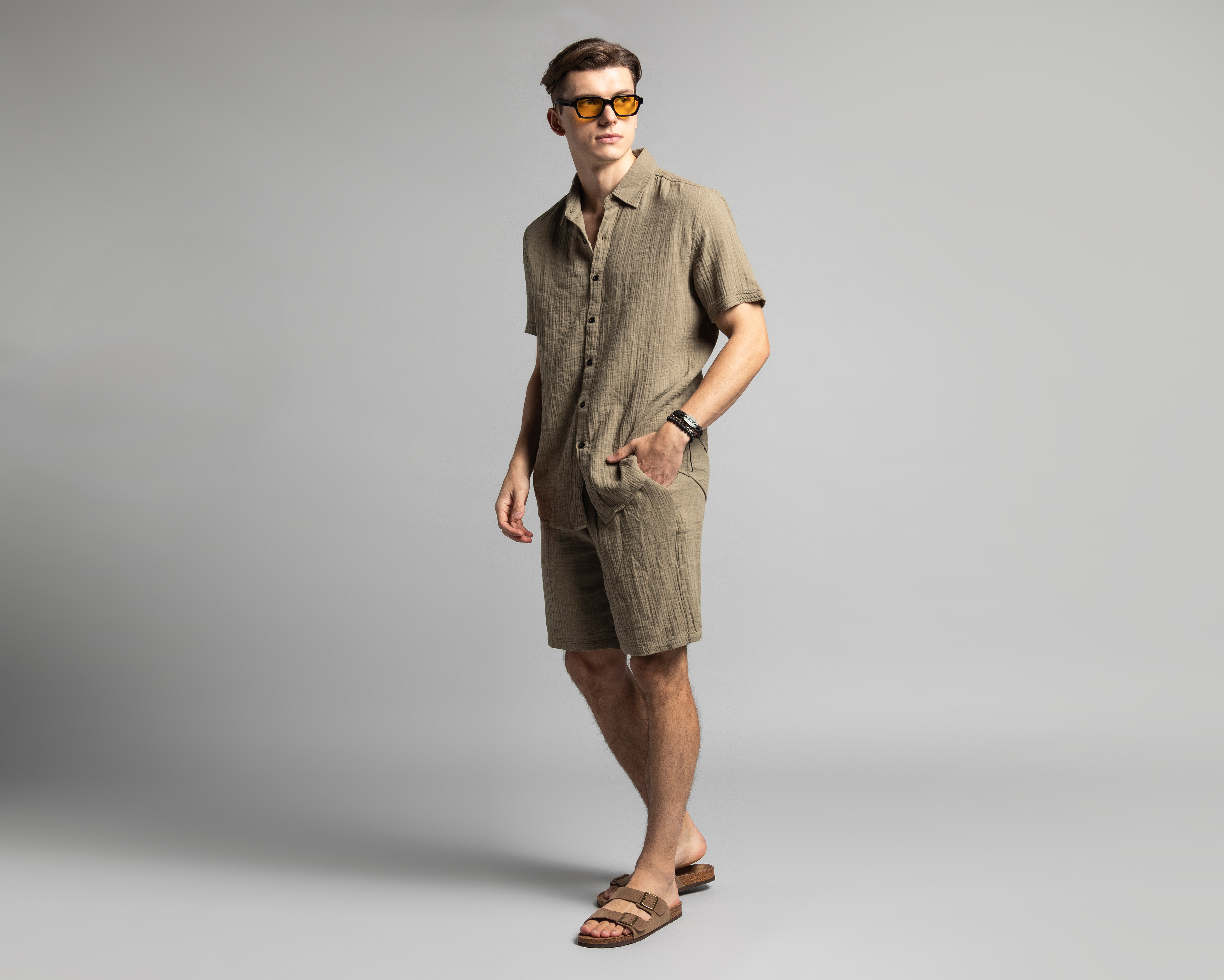 Foto 3 pulgar | Foto 2 | Conjunto de Short y Camisa Strona para Hombre