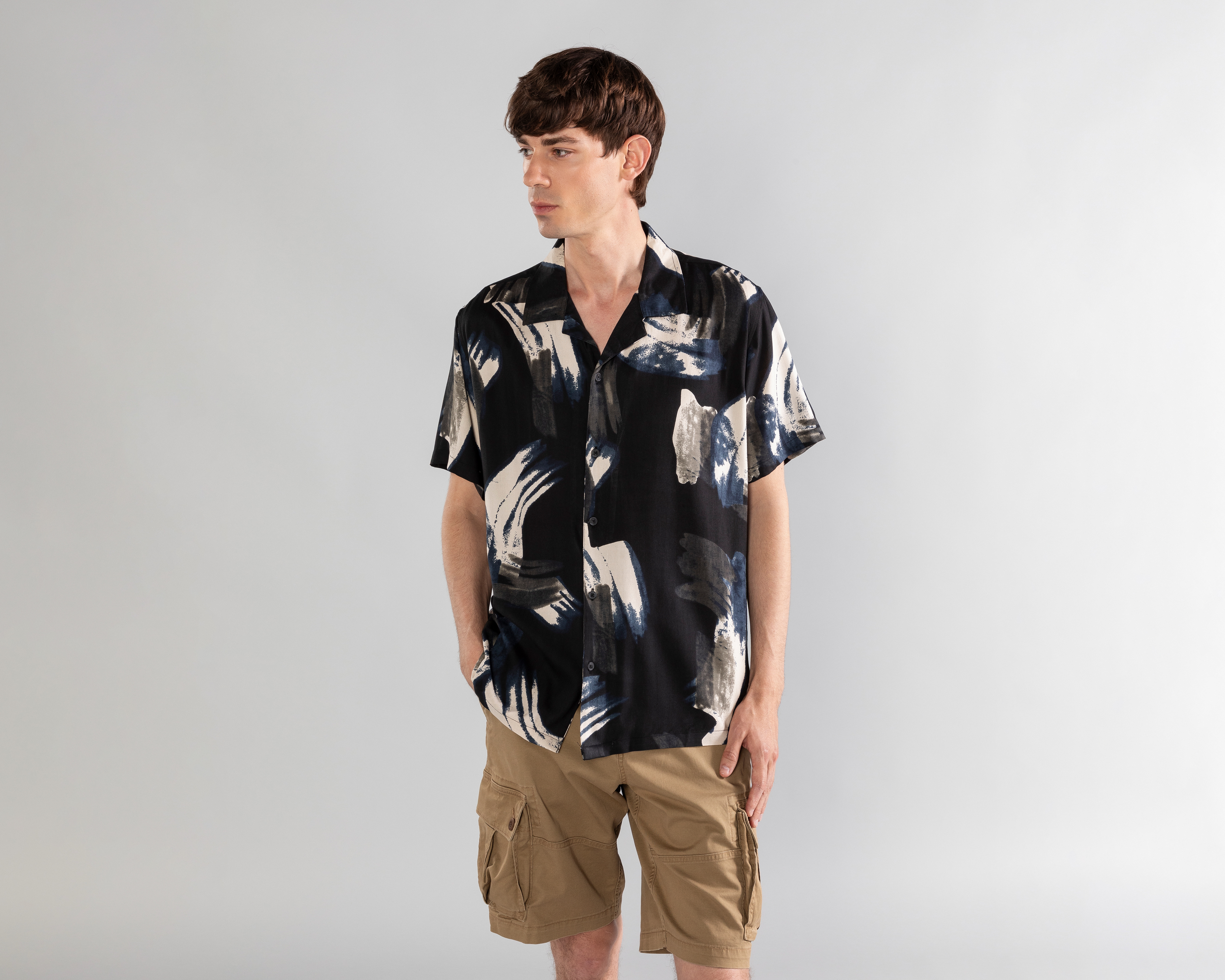Foto 2 pulgar | Foto 1 | Camisa Strona Regular Fit Estampada para Hombre