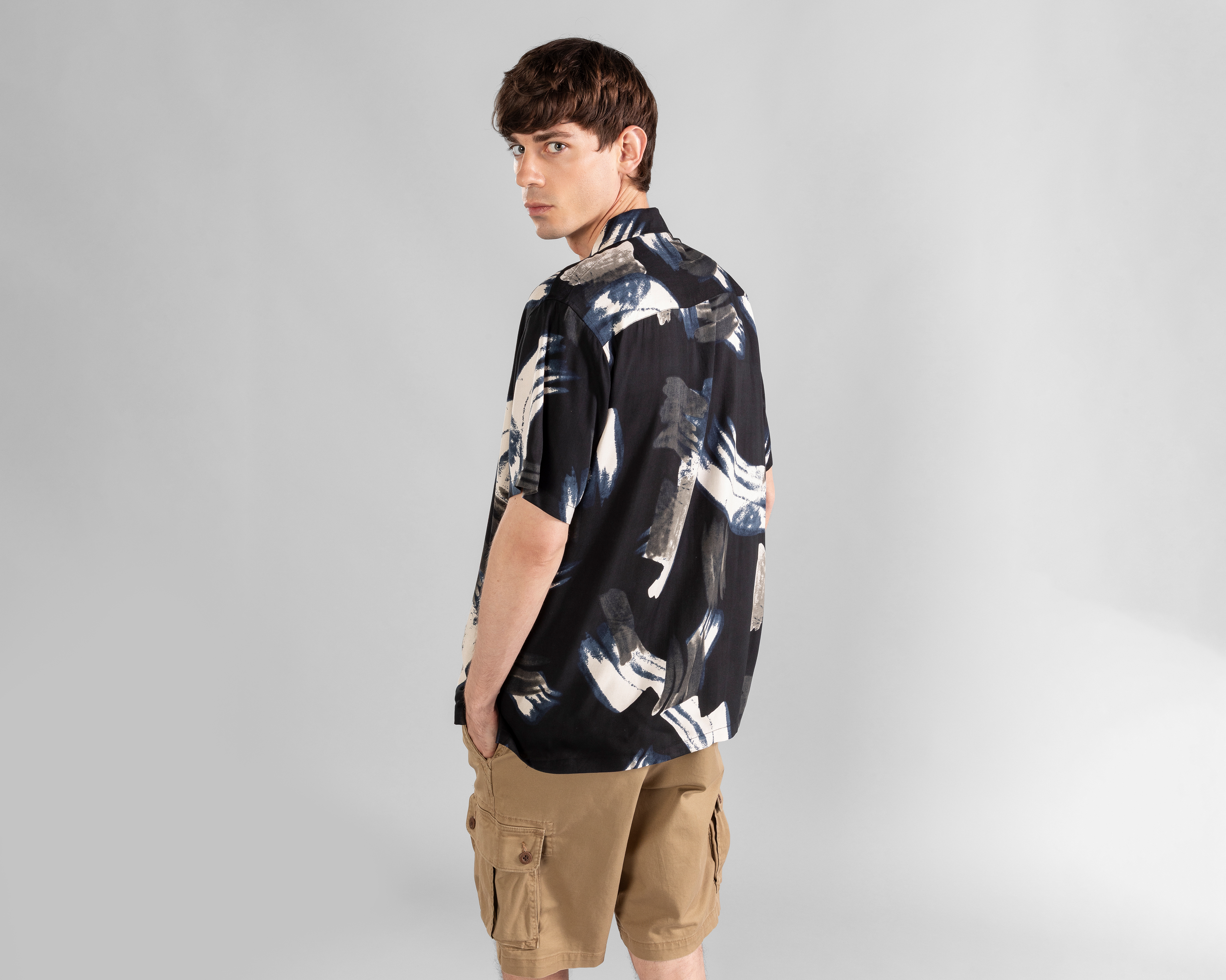 Foto 4 pulgar | Foto 3 | Camisa Strona Regular Fit Estampada para Hombre