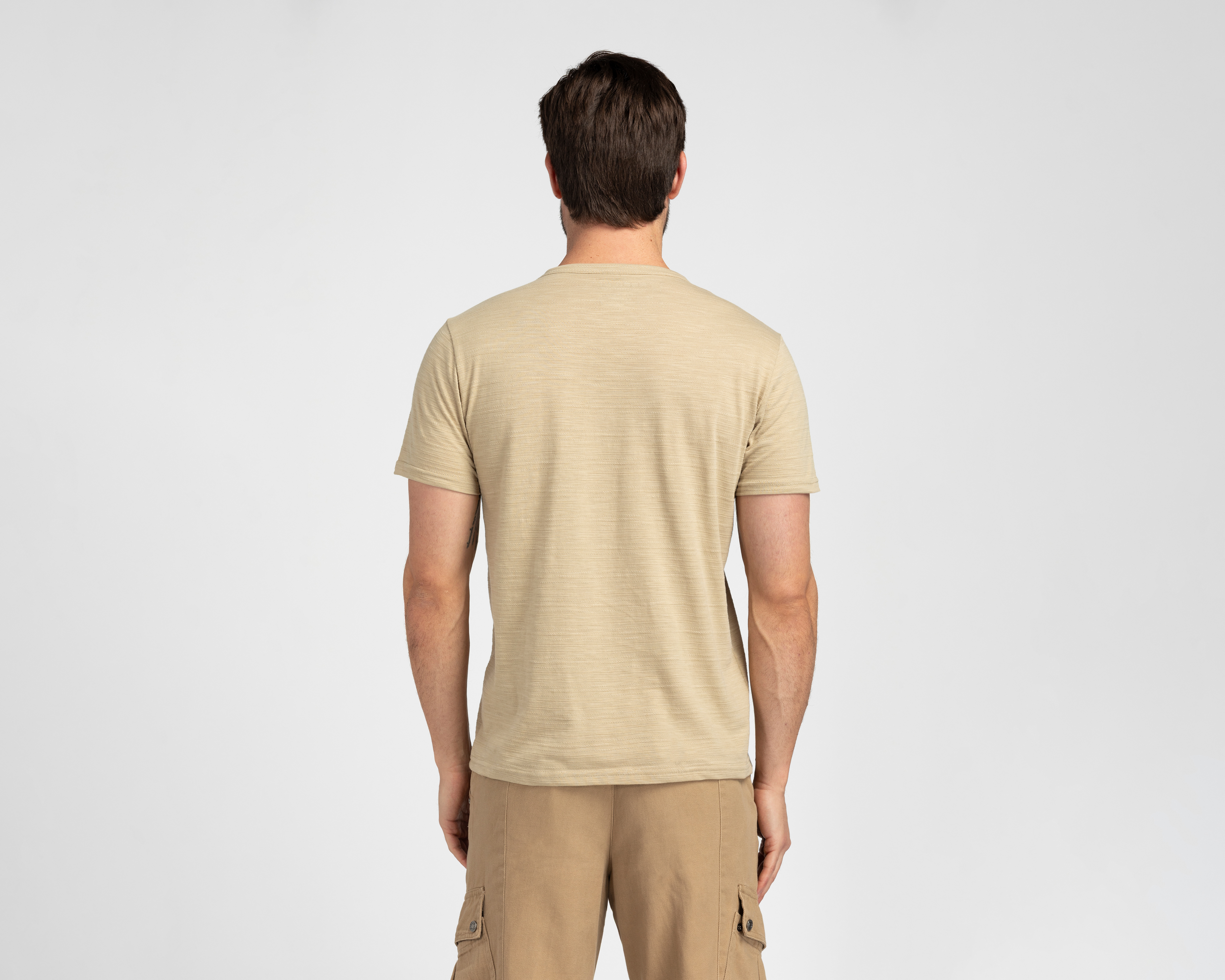Foto 4 pulgar | Foto 3 | Playera de Cuello Redondo Beige Refill para Hombre