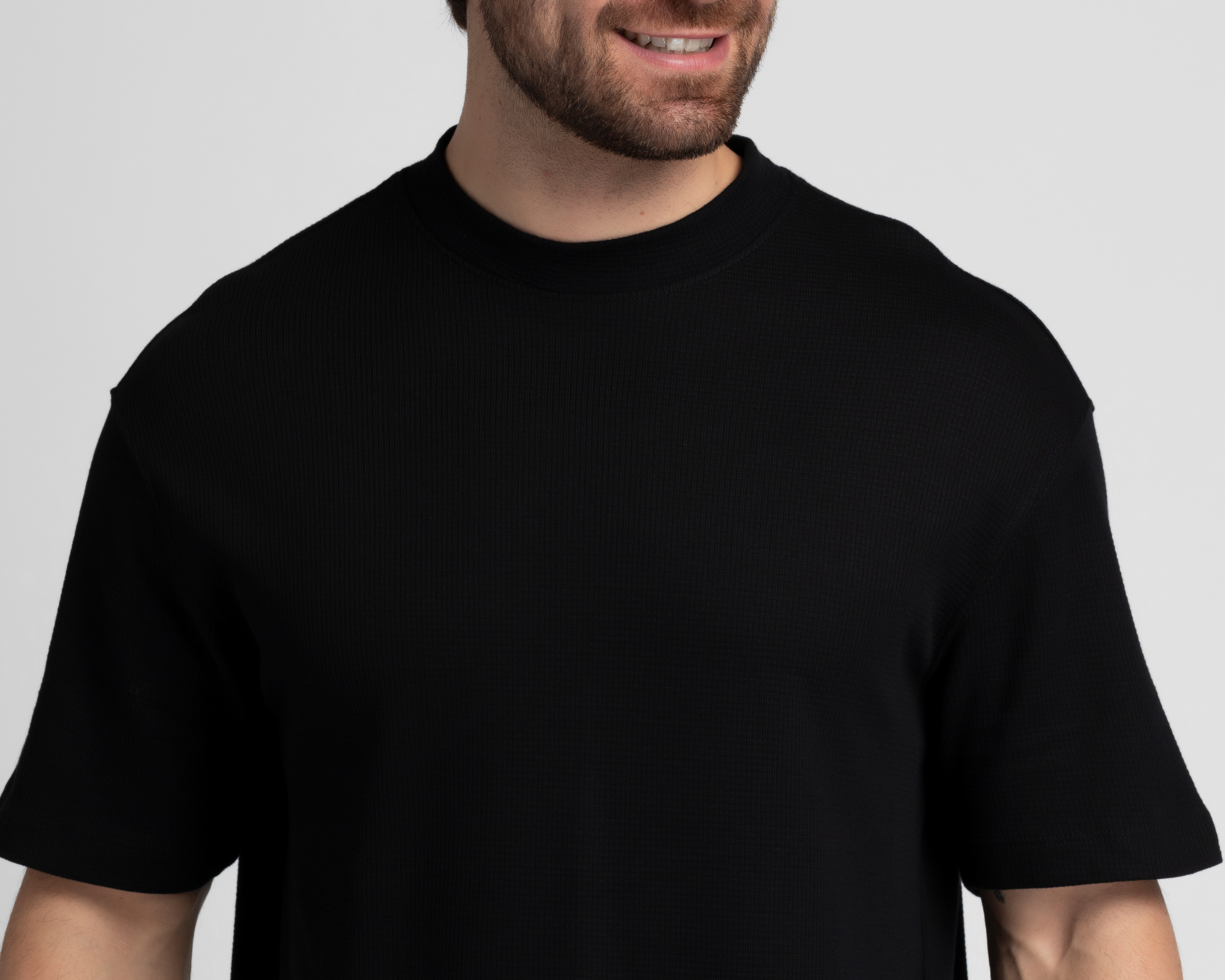 Foto 4 | Foto 4 | Playera de Cuello Redondo Negra Strona para Hombre