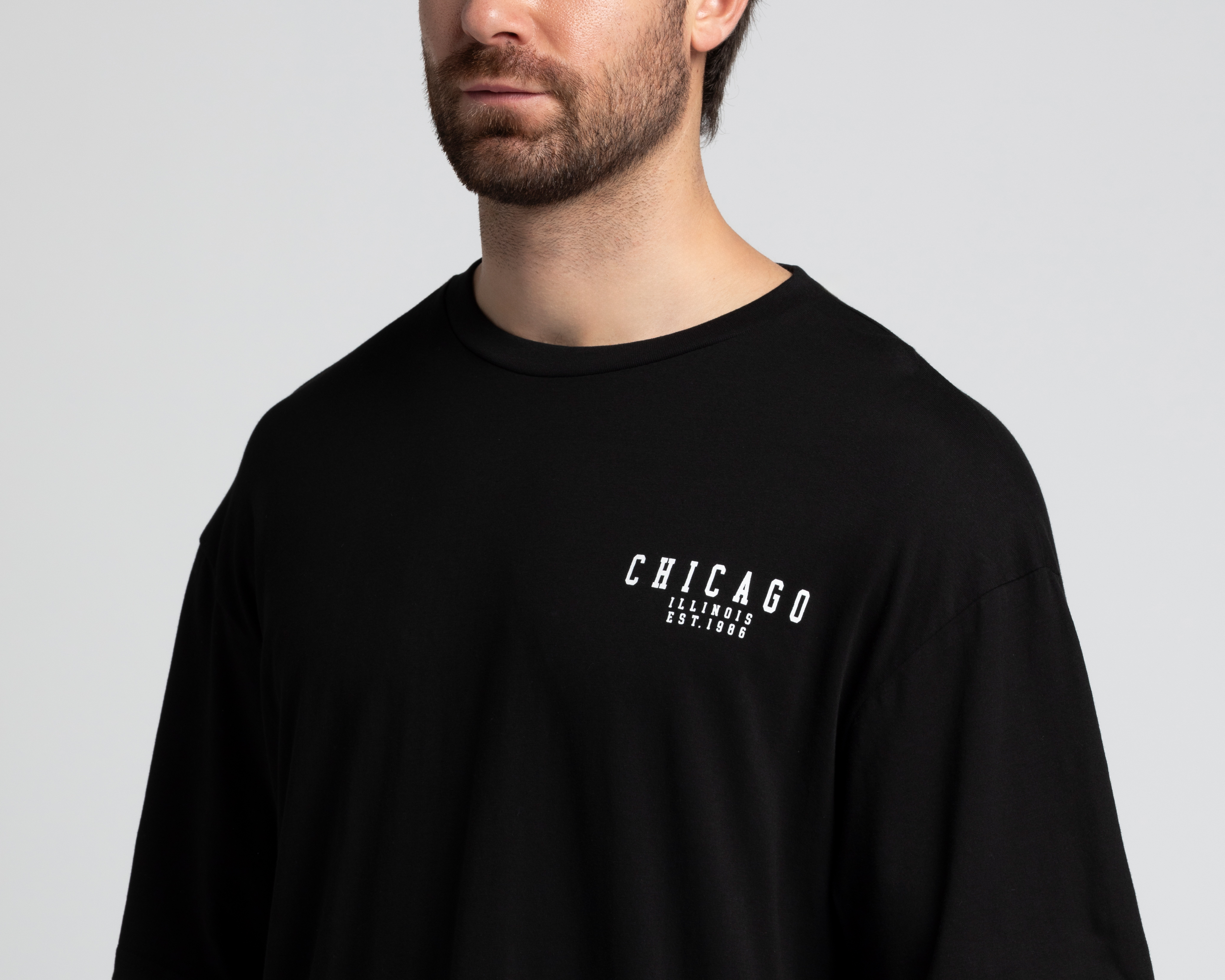 Foto 5 pulgar | Foto 4 | Playera de Cuello Redondo Negra Strona para Hombre