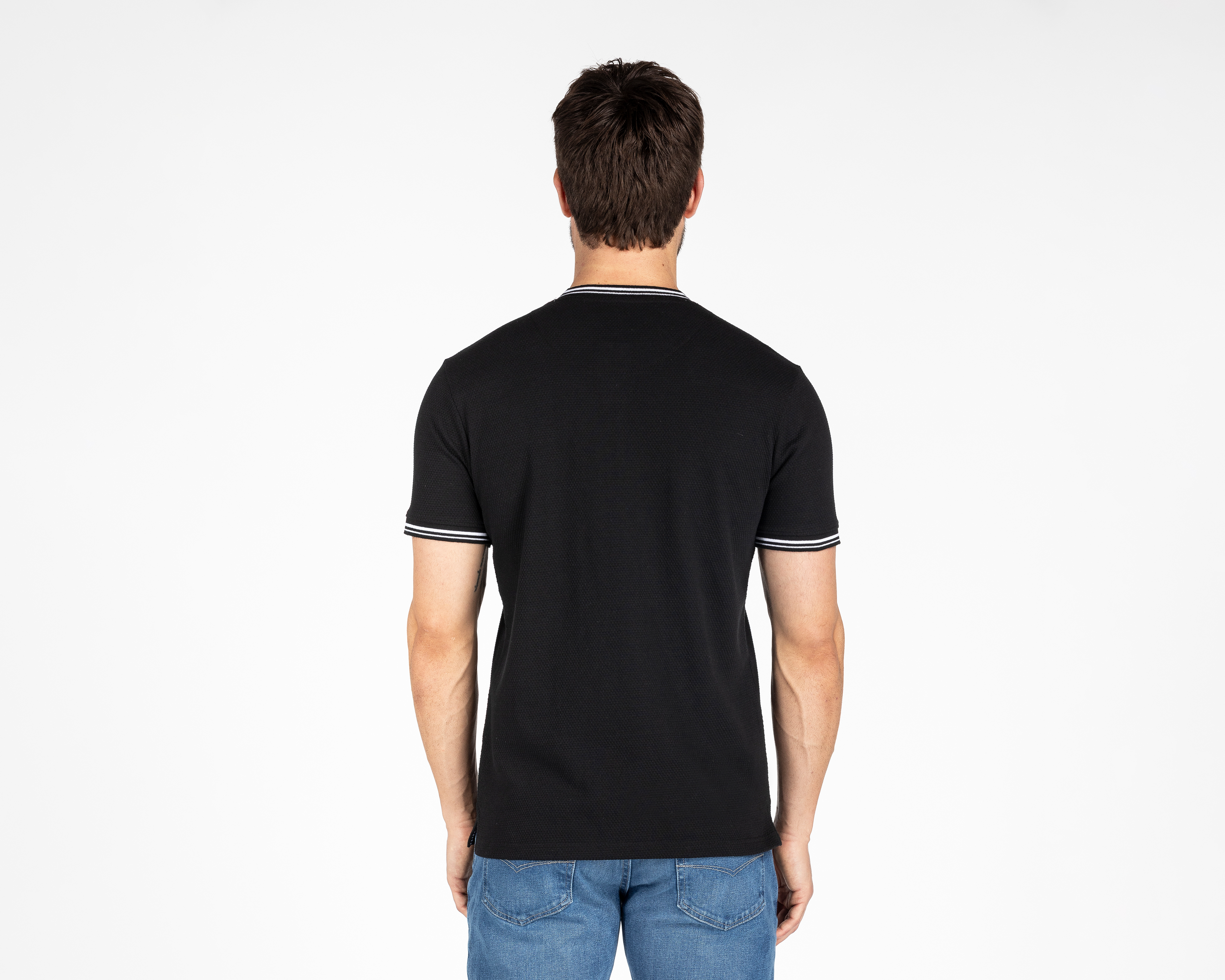 Foto 3 pulgar | Foto 2 | Playera de Cuello Redondo Negra York Team Polo Club para Hombre