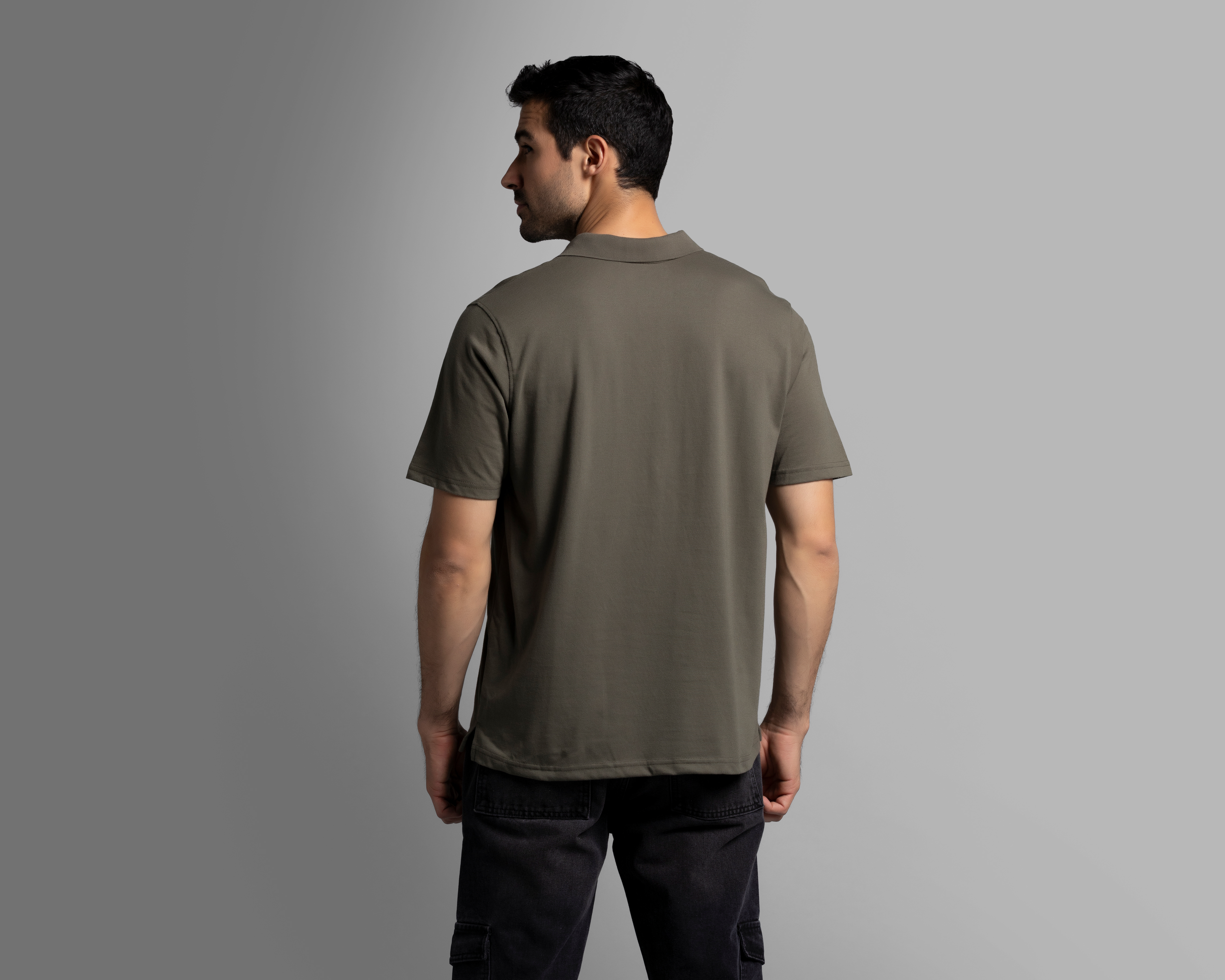 Foto 4 pulgar | Foto 3 | Playera Polo Strona Cuello V Verde para Hombre