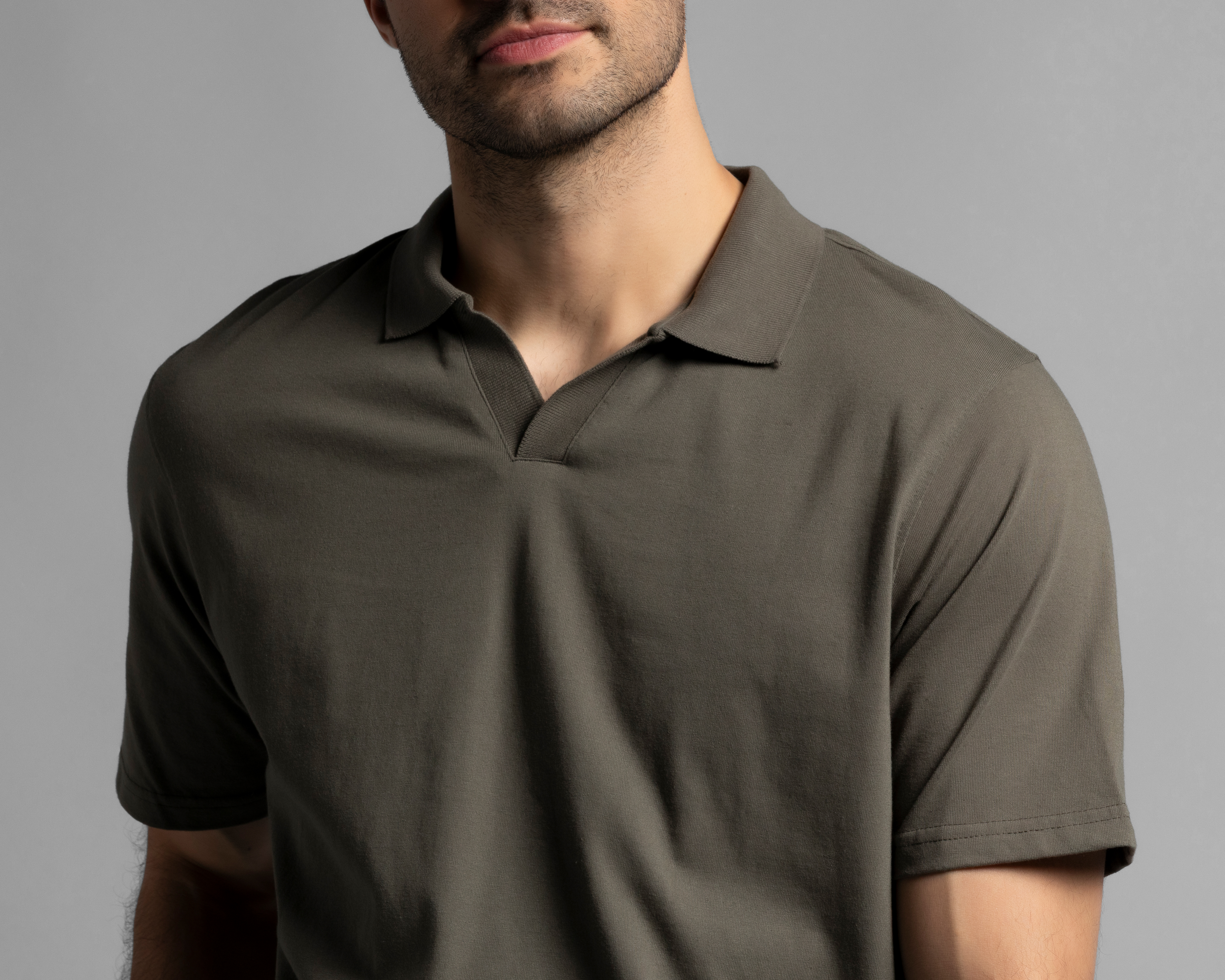 Foto 4 | Foto 4 | Playera Polo Strona Cuello V Verde para Hombre