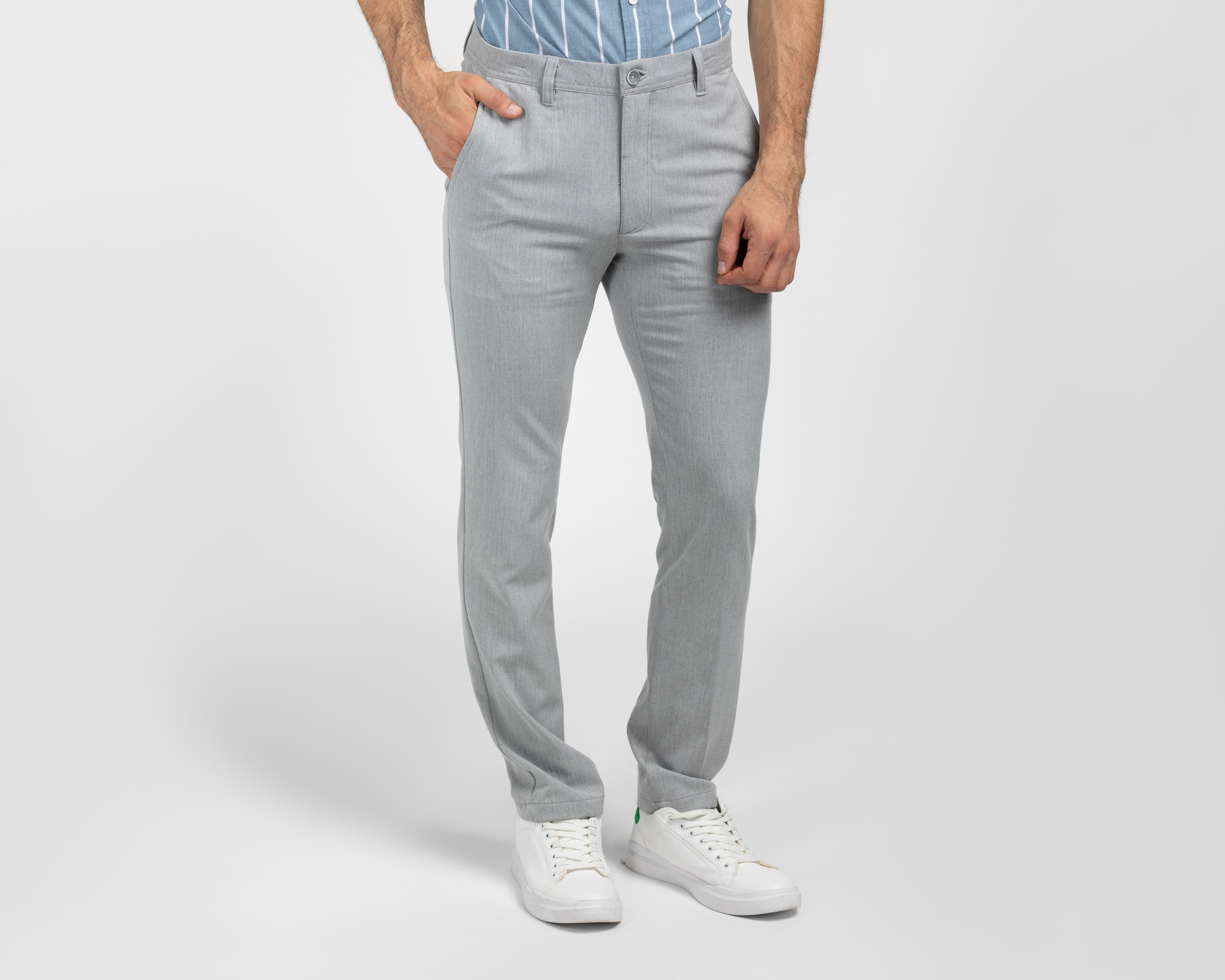 Foto 2 pulgar | Foto 1 | Pantalón Chino Porto Sur Gris para Hombre