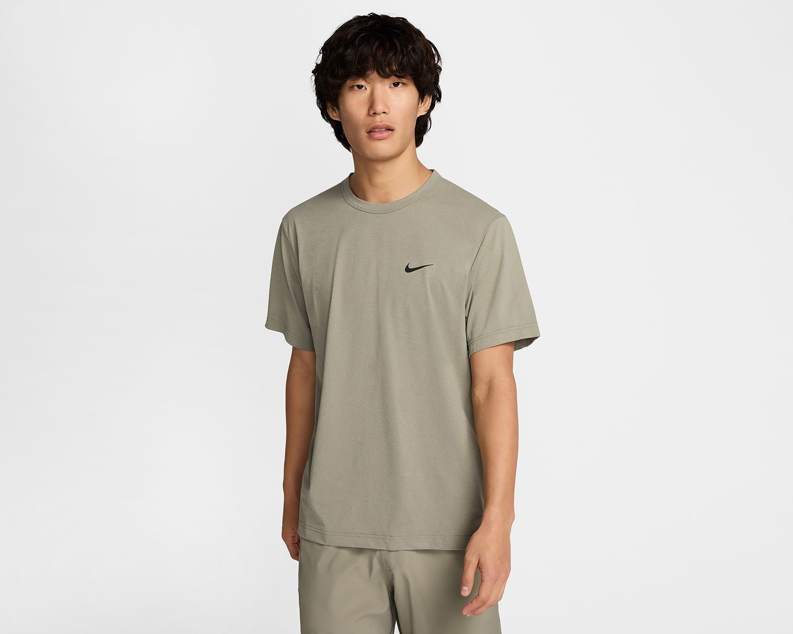 Foto 2 pulgar | Foto 1 | Playera Nike Dri-FIT Hyverse de Entrenamiento para Hombre