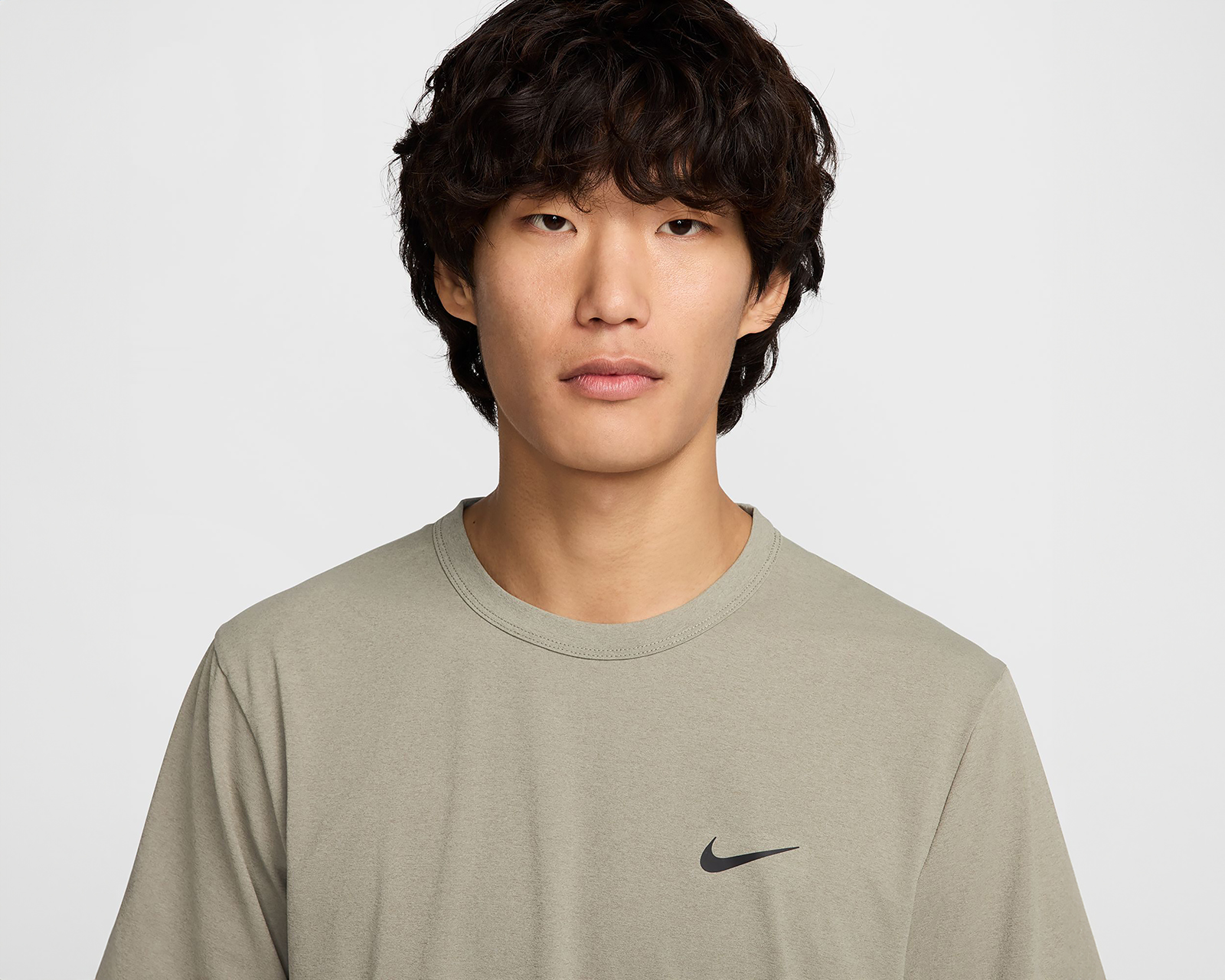 Foto 4 pulgar | Foto 3 | Playera Nike Dri-FIT Hyverse de Entrenamiento para Hombre