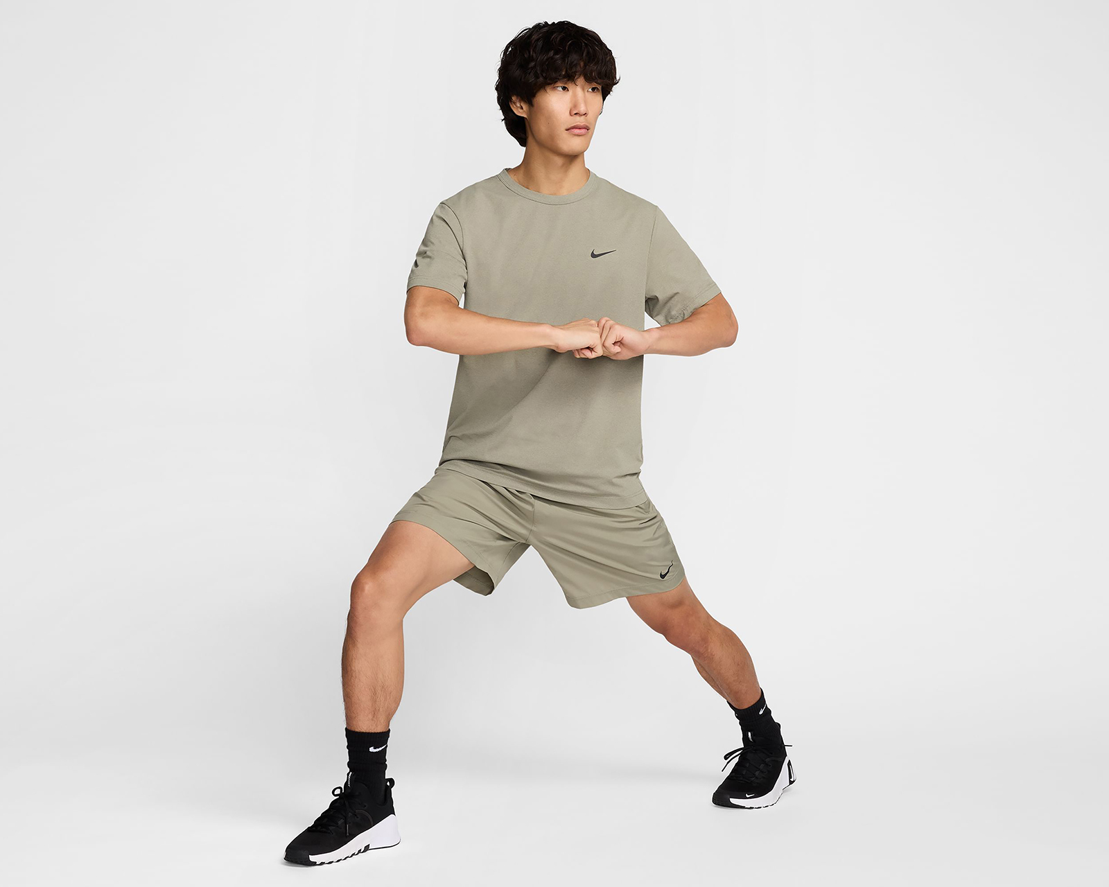 Foto 5 pulgar | Foto 4 | Playera Nike Dri-FIT Hyverse de Entrenamiento para Hombre