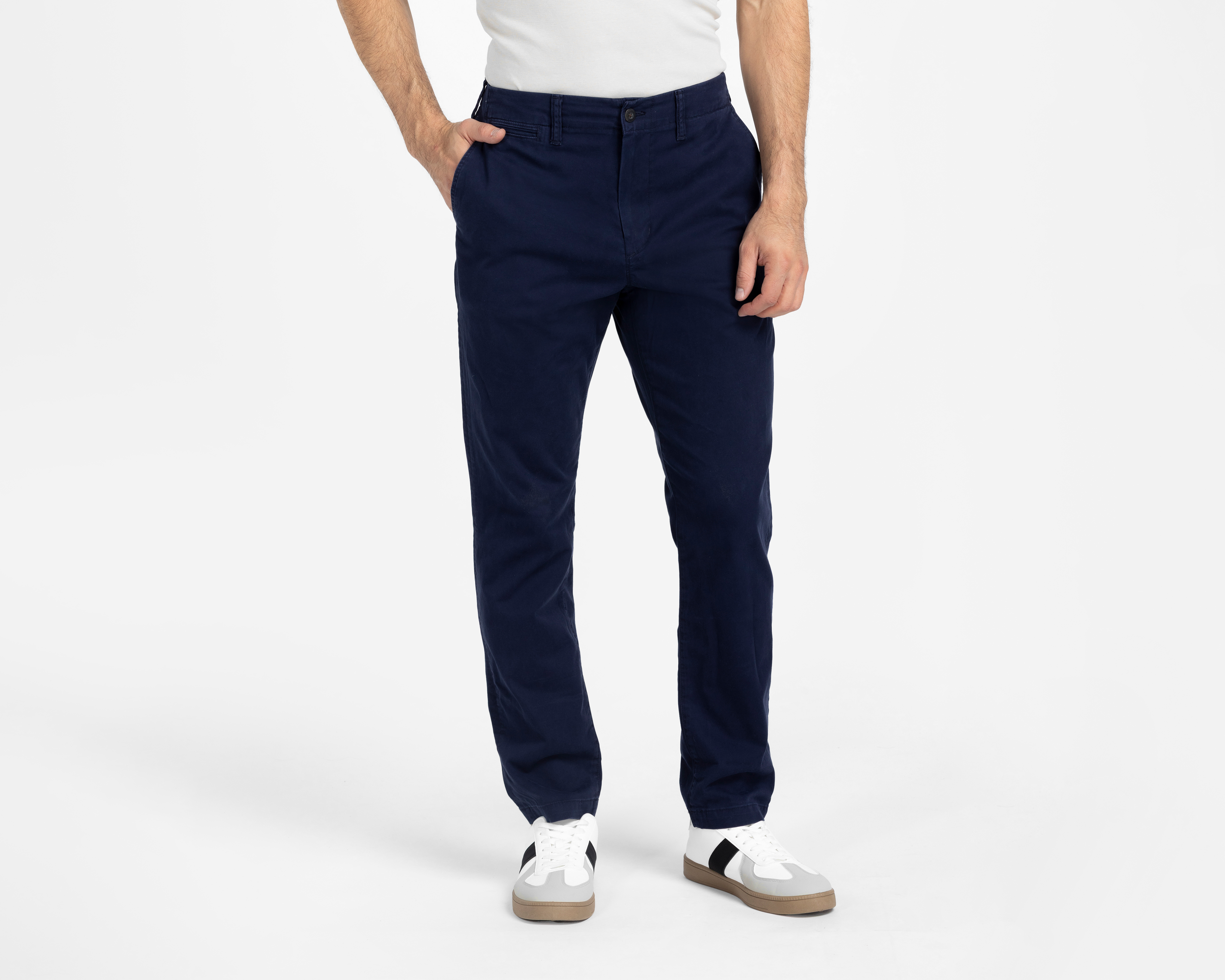 Foto 2 pulgar | Foto 1 | Pantalón Khaki American Eagle Lived-In Azul Marino para Hombre