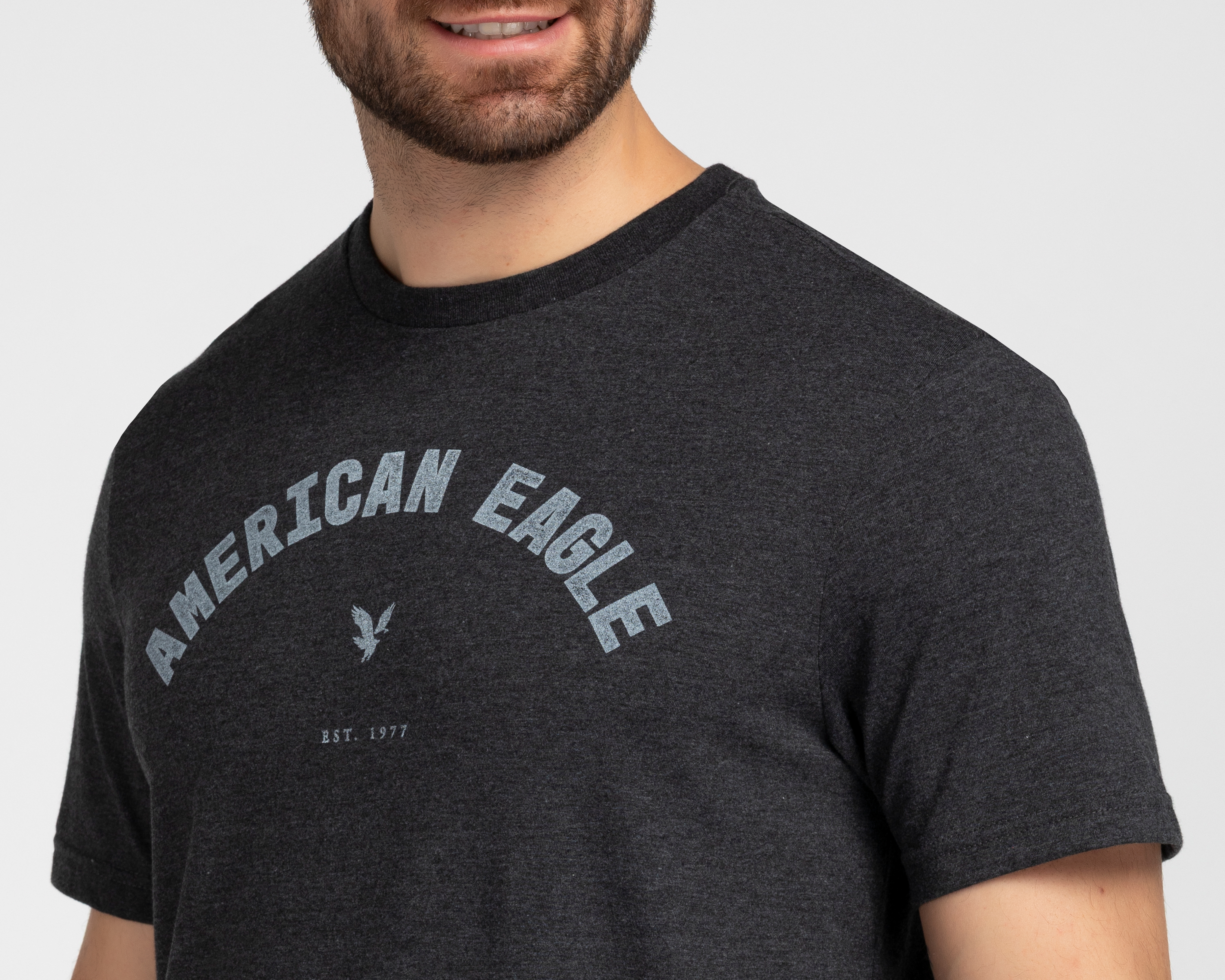 Foto 4 pulgar | Foto 3 | Playera de Cuello Redondo Gris American Eagle para Hombre