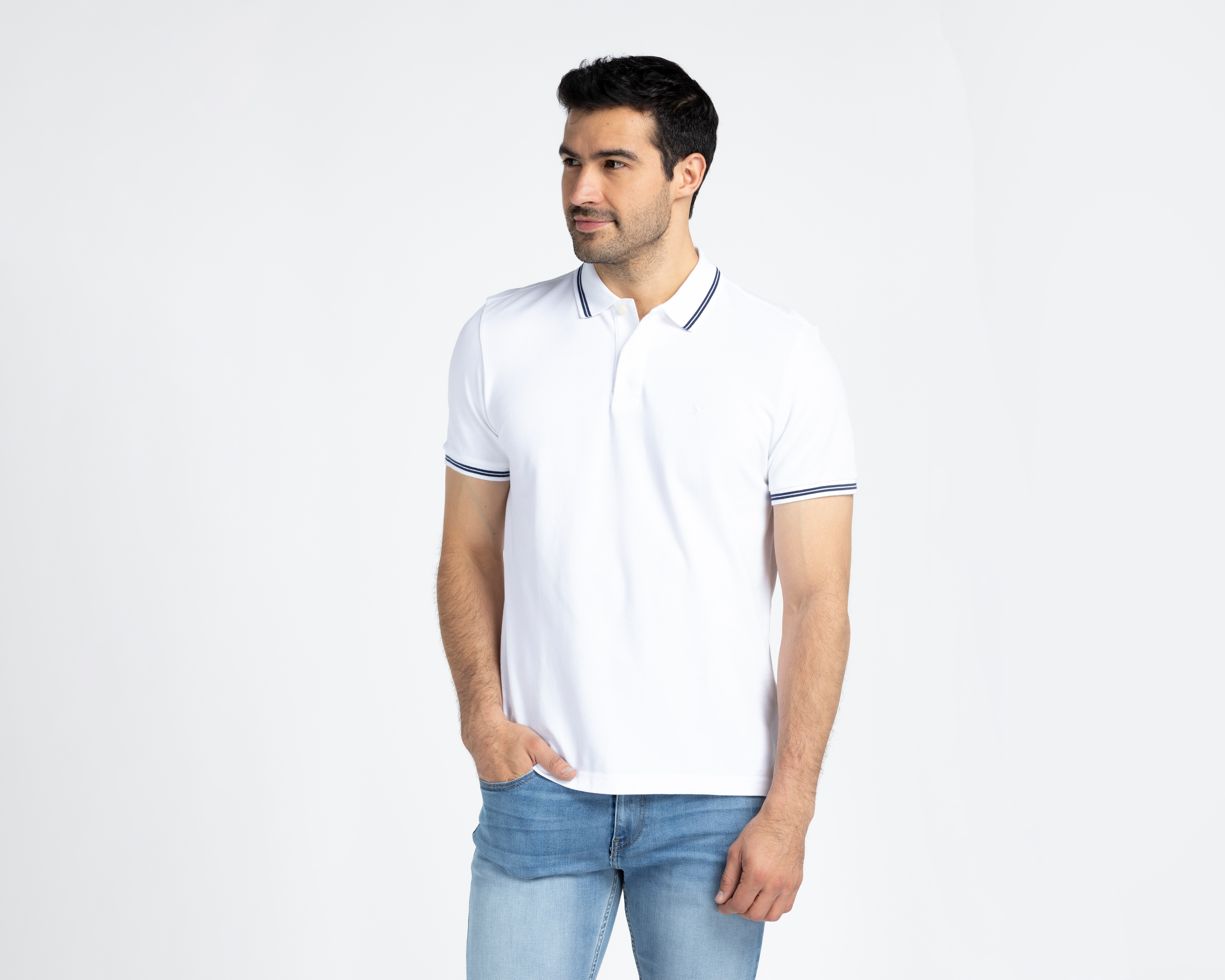 Foto 2 pulgar | Foto 1 | Playera Polo American Eagle Blanca para Hombre