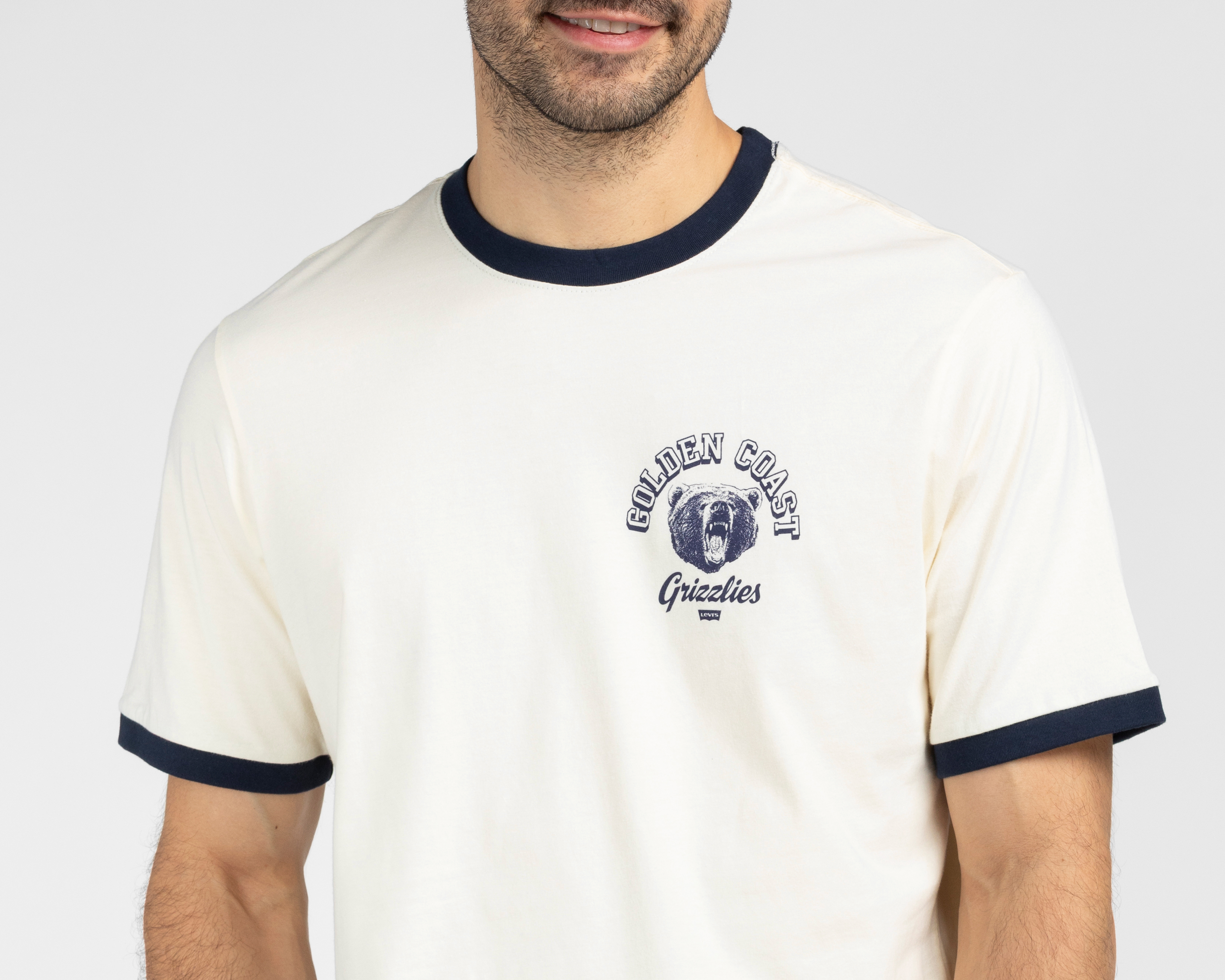 Foto 4 pulgar | Foto 3 | Playera de Cuello Redondo Beige Levi's para Hombre