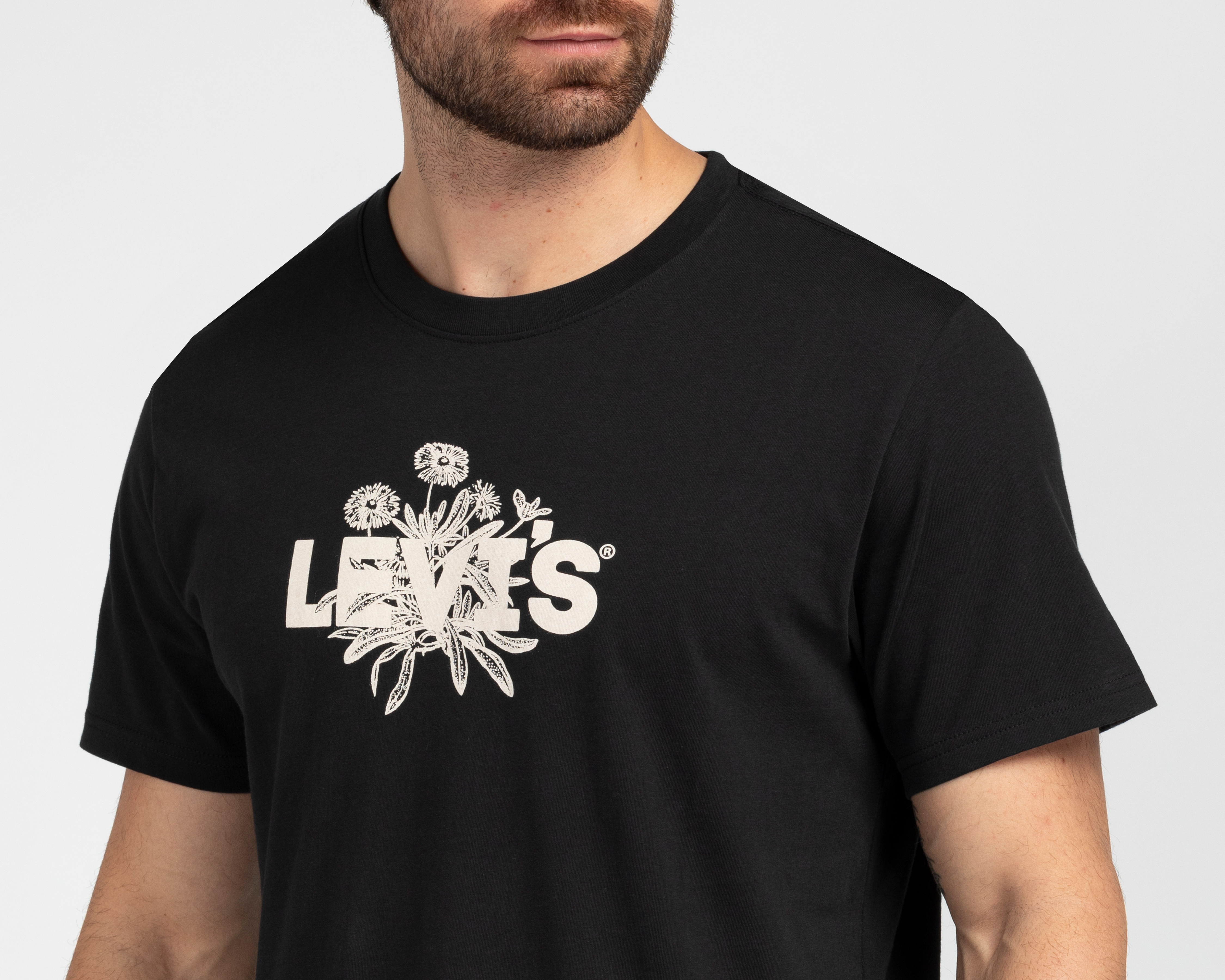 Foto 4 pulgar | Foto 3 | Playera de Cuello Redondo Negra Levi's para Hombre