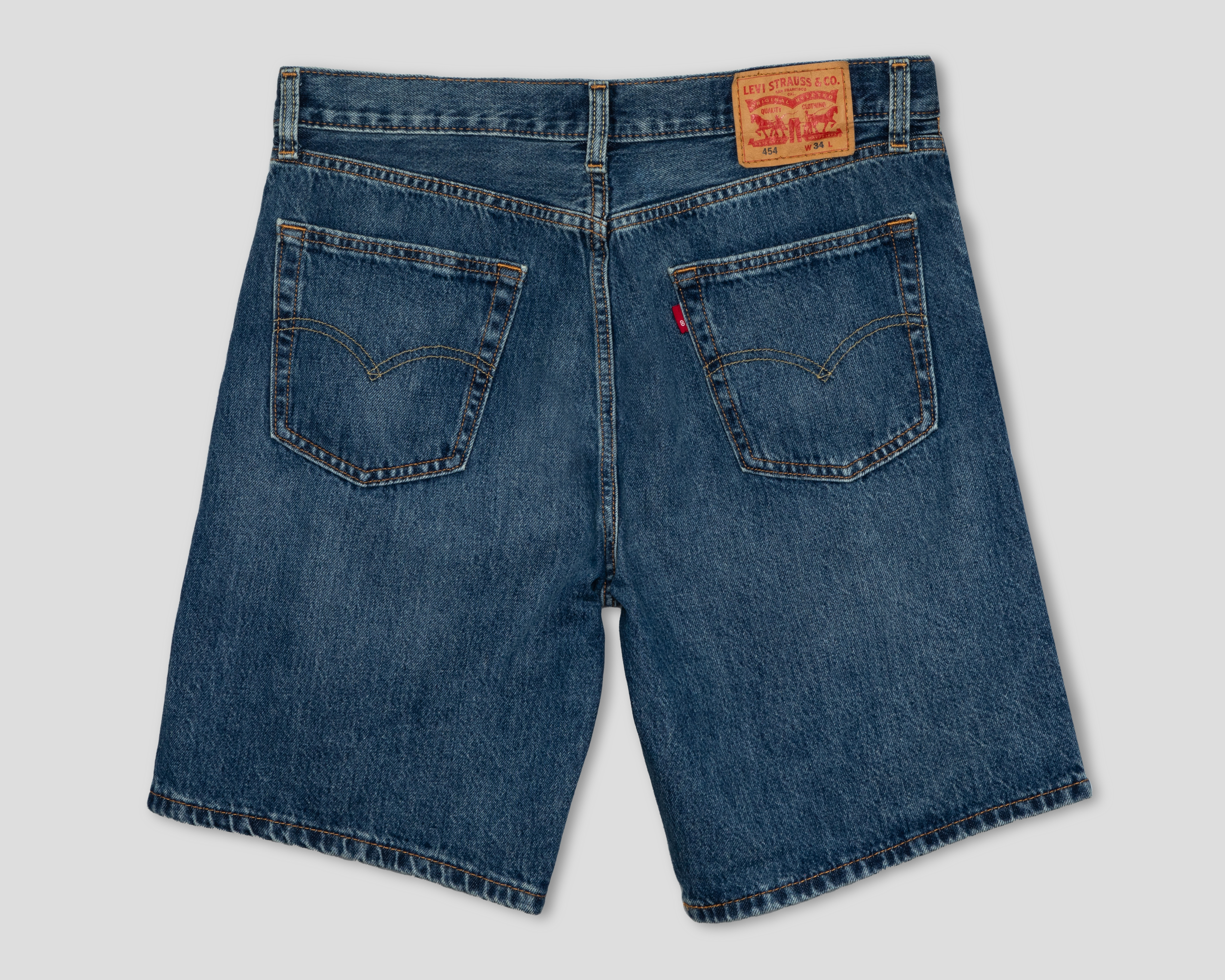 Foto 3 pulgar | Foto 2 | Short Levi's para Hombre