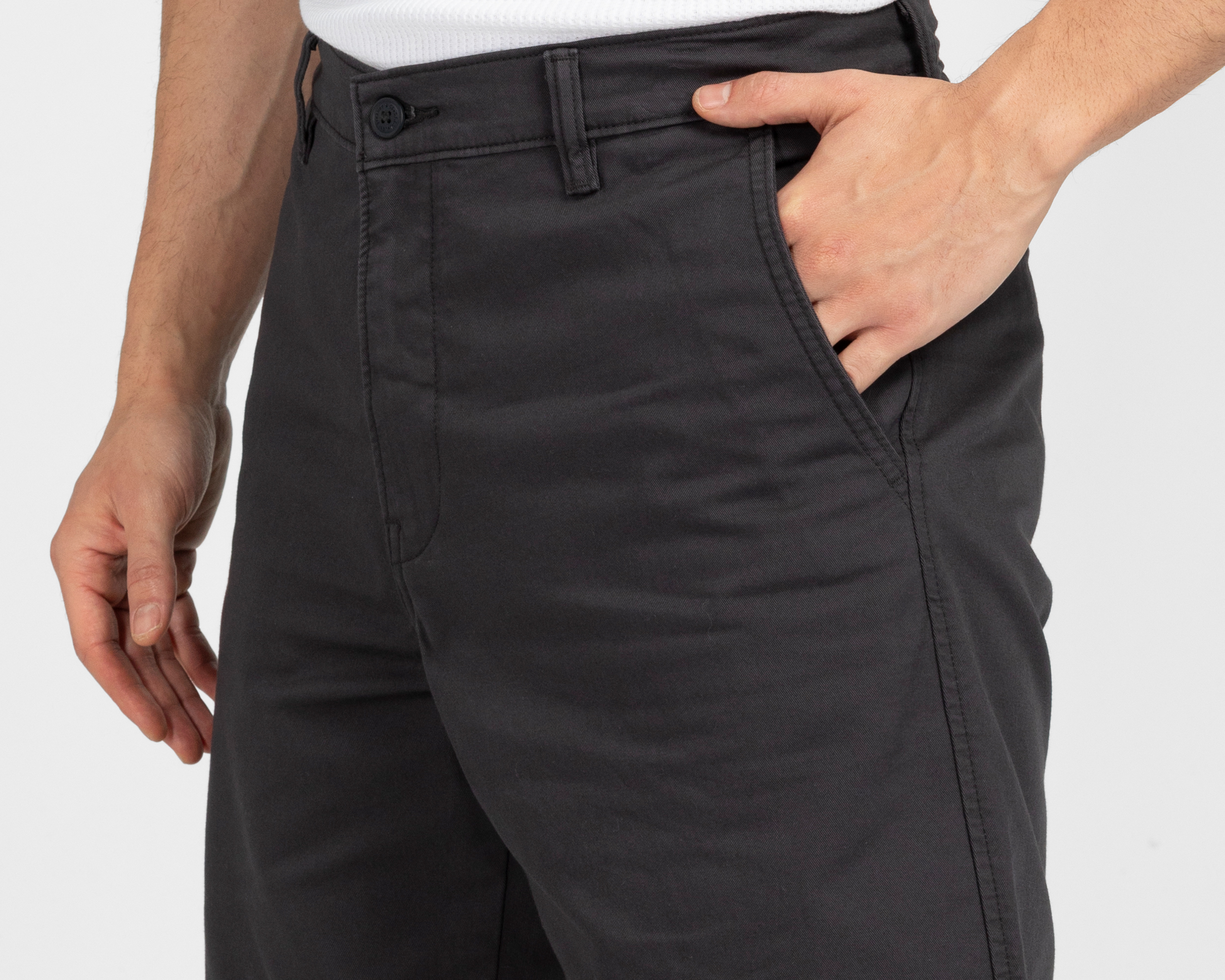 Foto 4 pulgar | Foto 3 | Short Levi's para Hombre