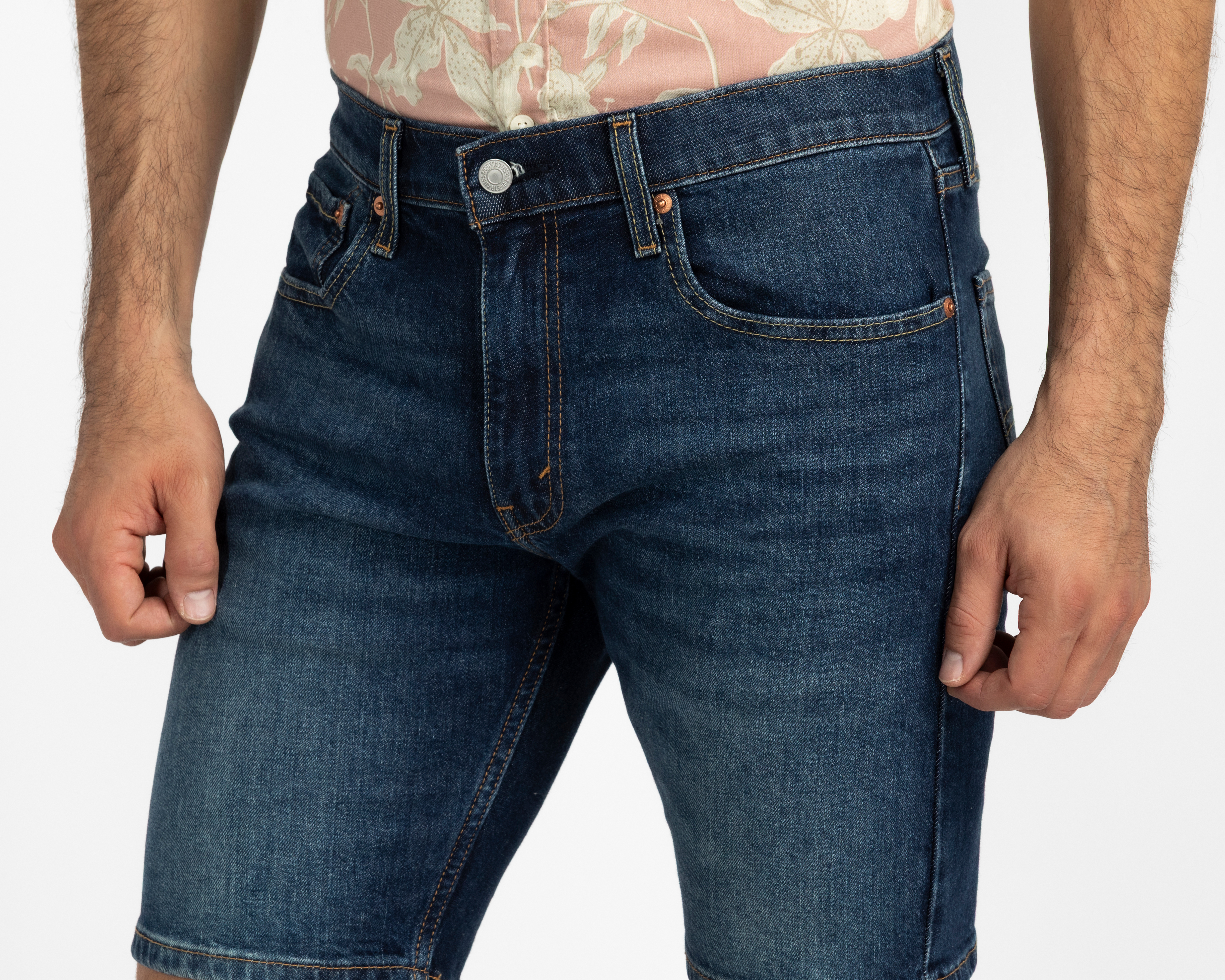 Foto 4 pulgar | Foto 3 | Short Levi's para Hombre
