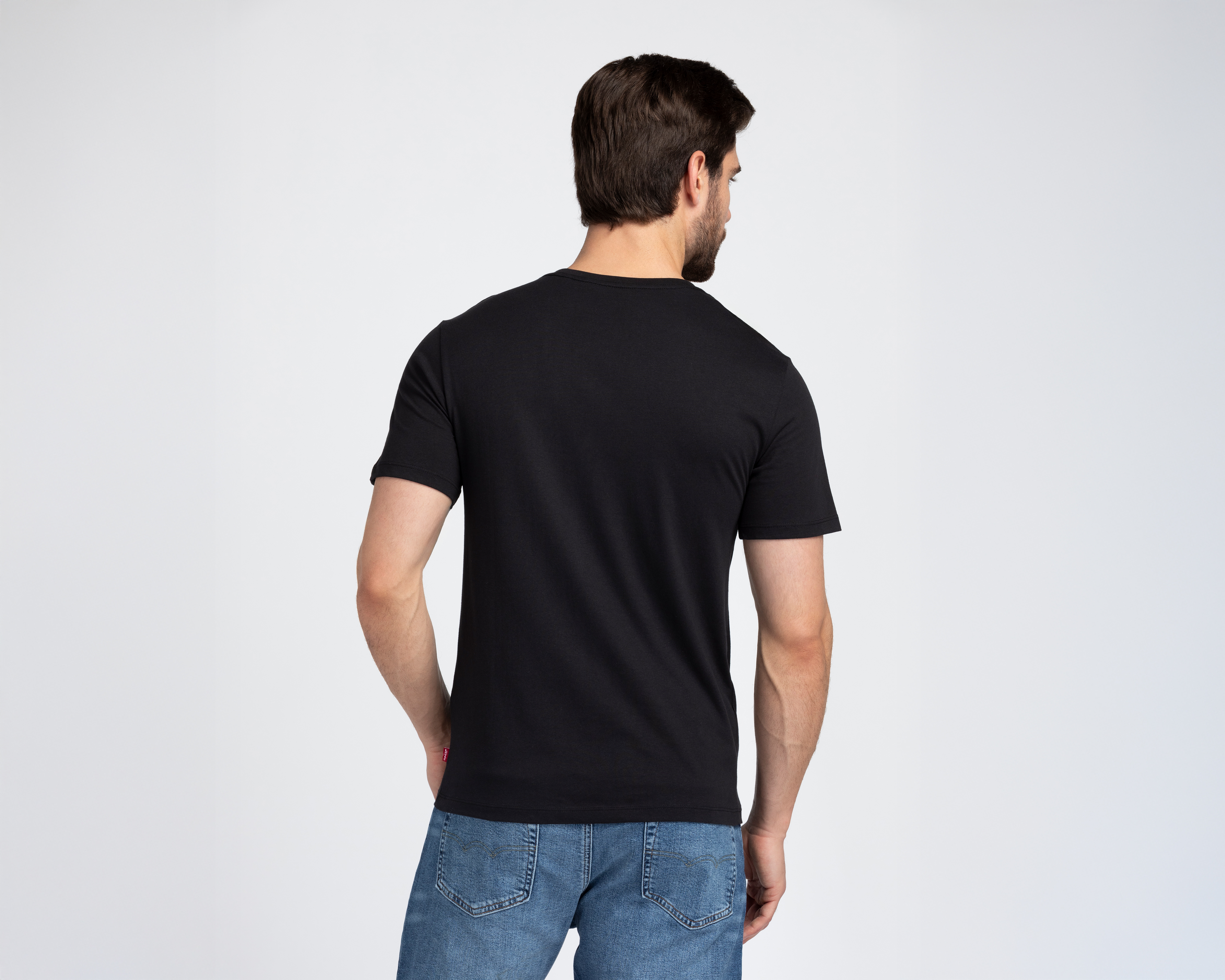 Foto 3 pulgar | Foto 2 | Playera de Cuello Redondo Levi's Negra para Hombre