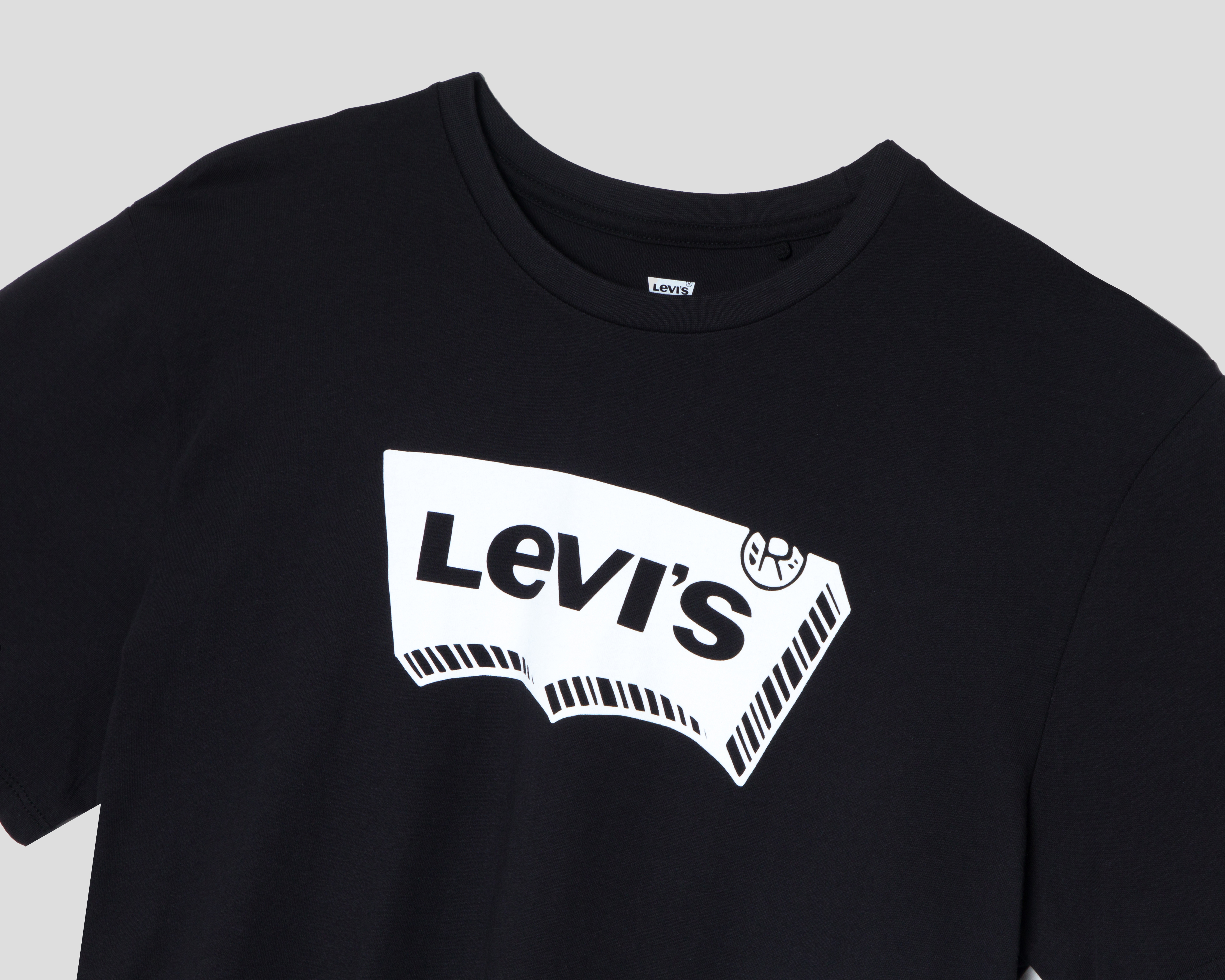 Foto 4 pulgar | Foto 3 | Playera de Cuello Redondo de Algodón Levi's Negro para Hombre