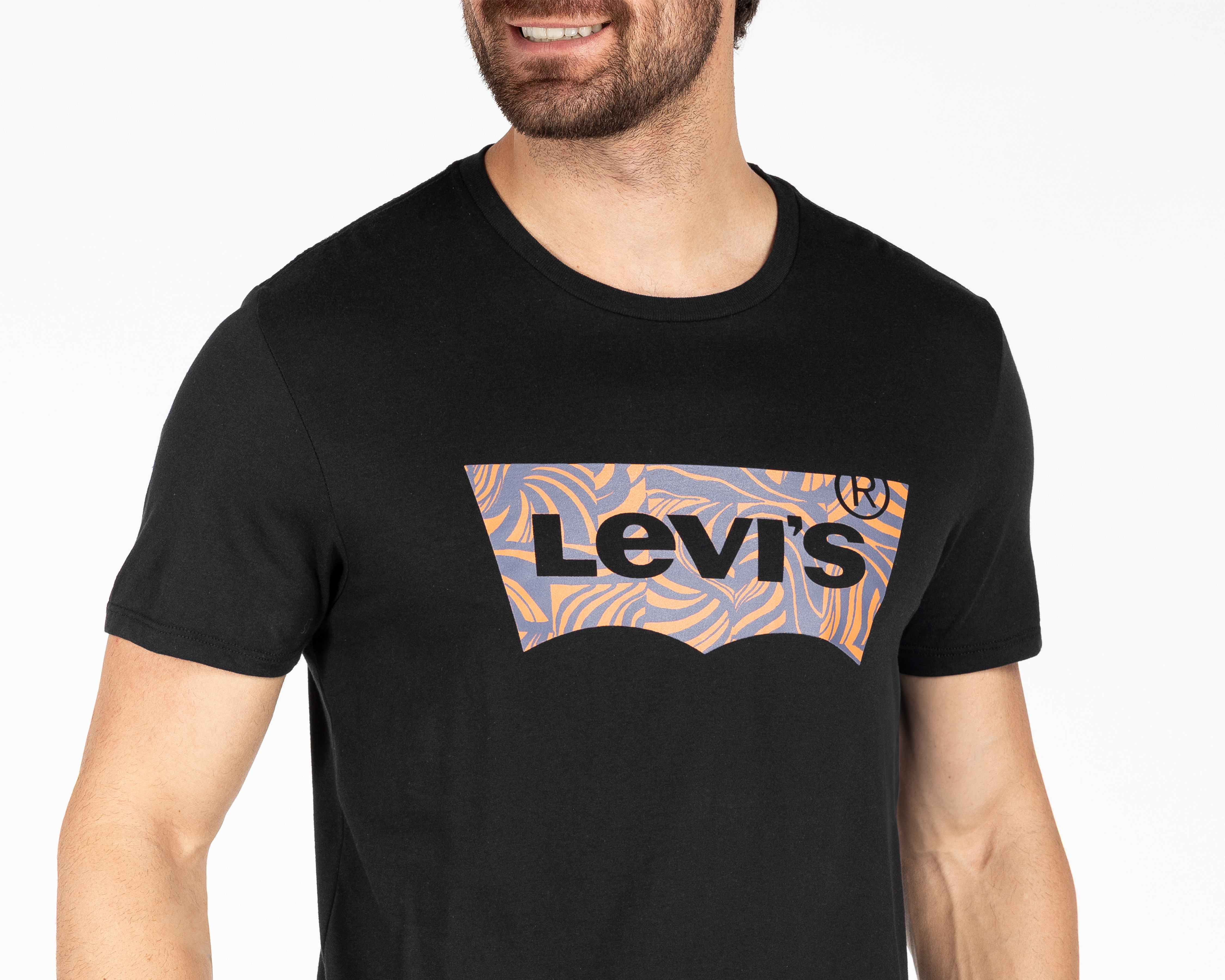 Foto 4 pulgar | Foto 3 | Playera Levi's Cuello Redondo