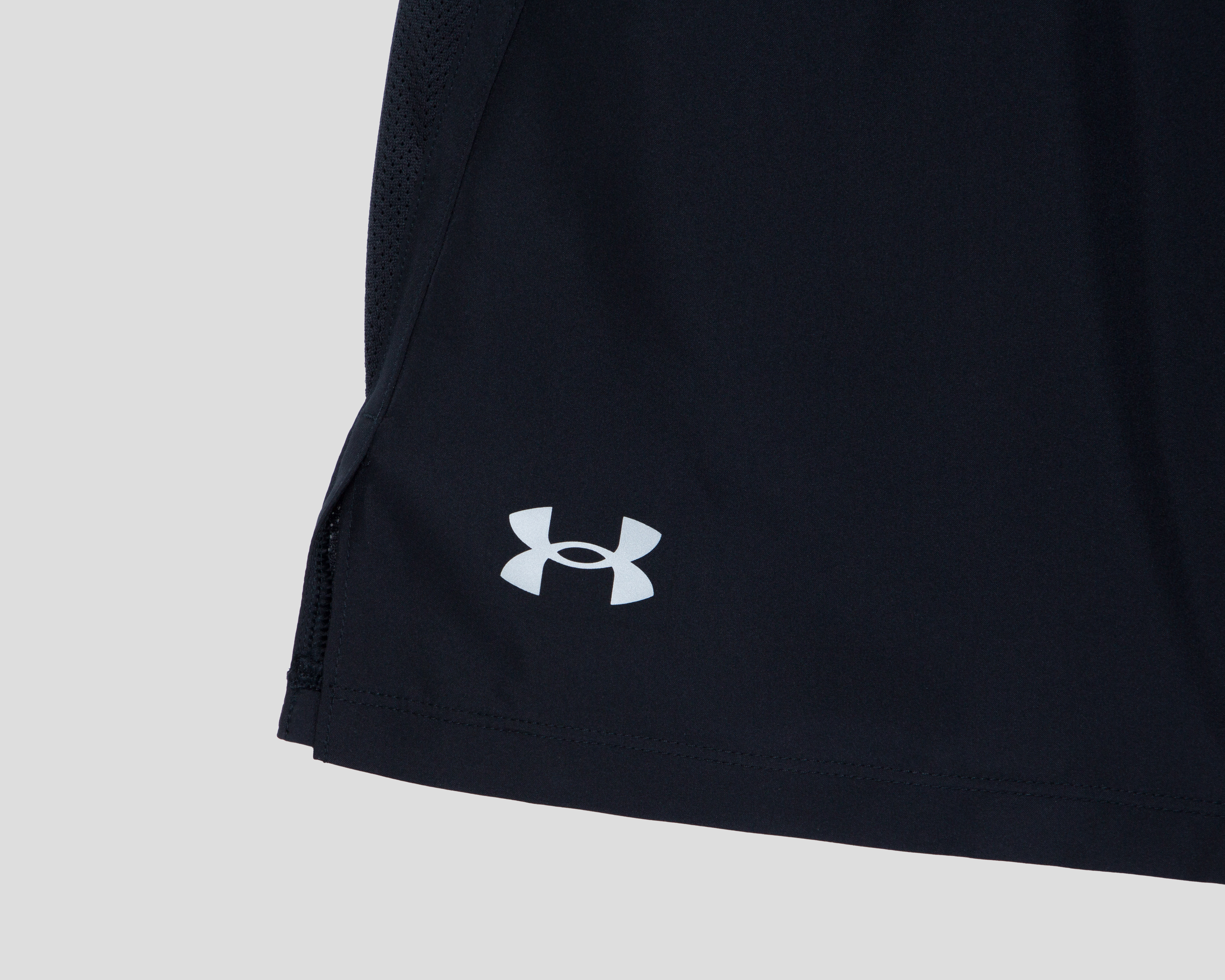 Foto 4 pulgar | Foto 3 | Short para Correr Under Armour Launch Secado Rápido para Hombre