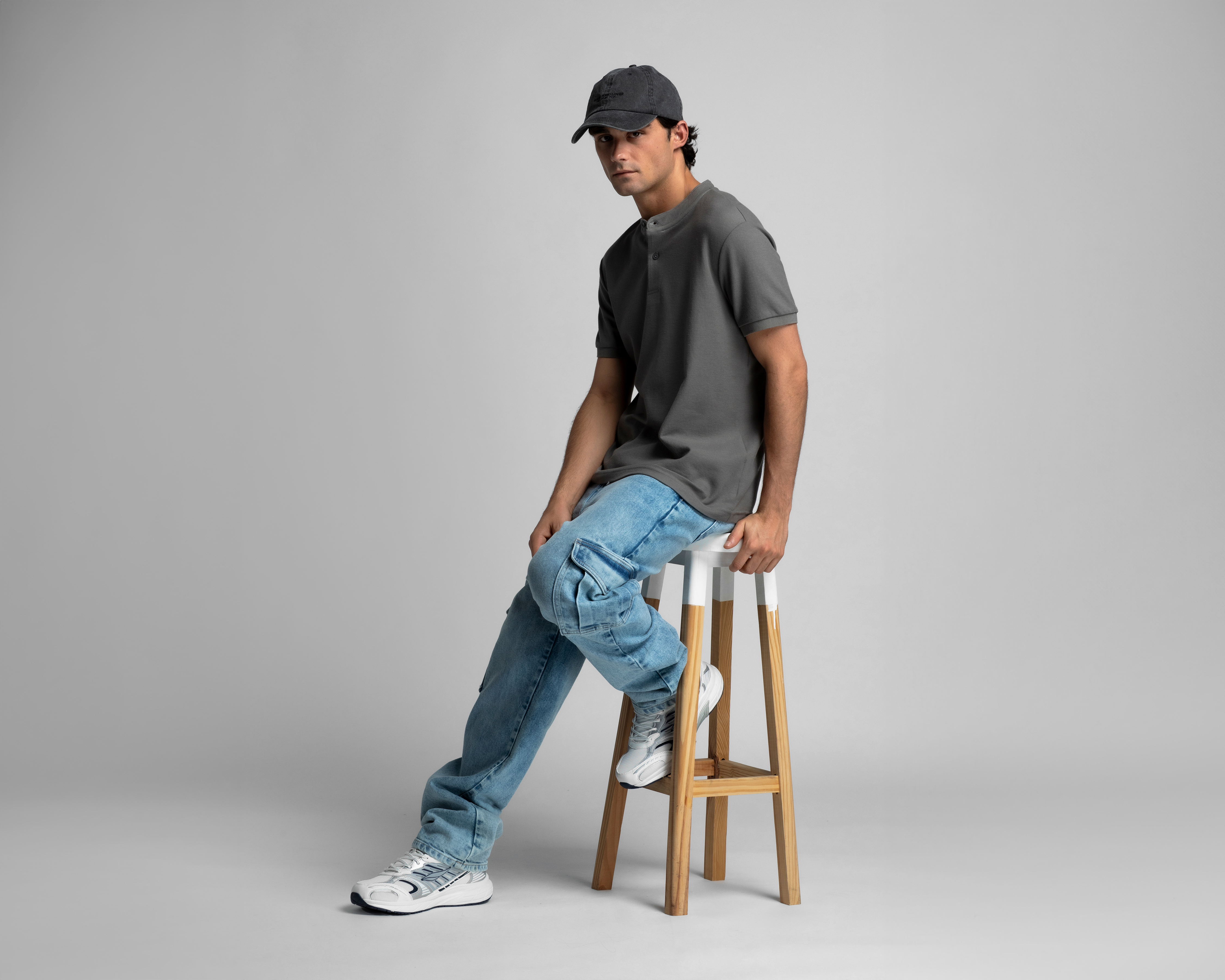 Foto 3 pulgar | Foto 2 | Playera Cuello Redondo Refill Gris para Hombre