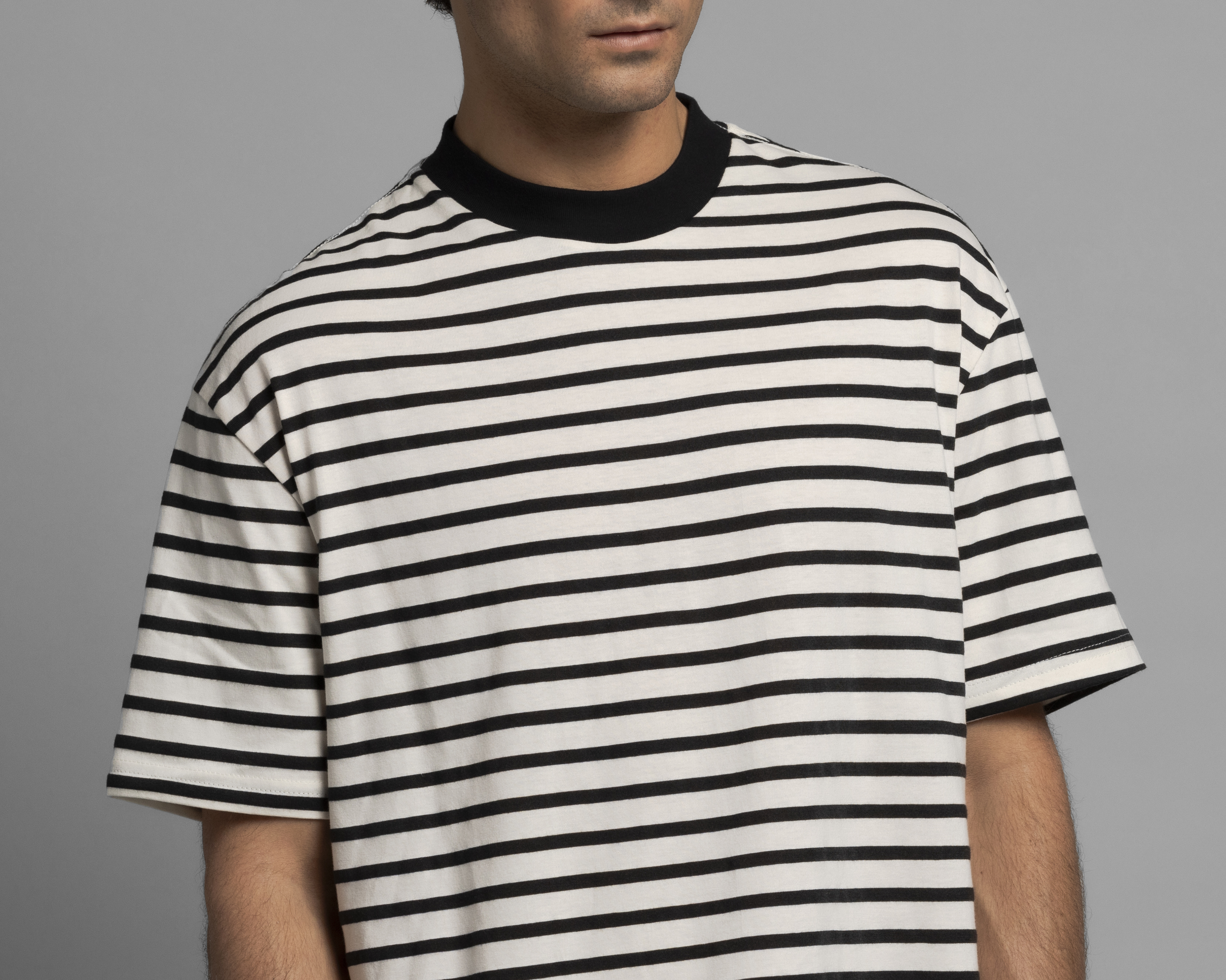 Foto 5 pulgar | Foto 4 | Playera Cuello Redondo Blanca Strona para Hombre