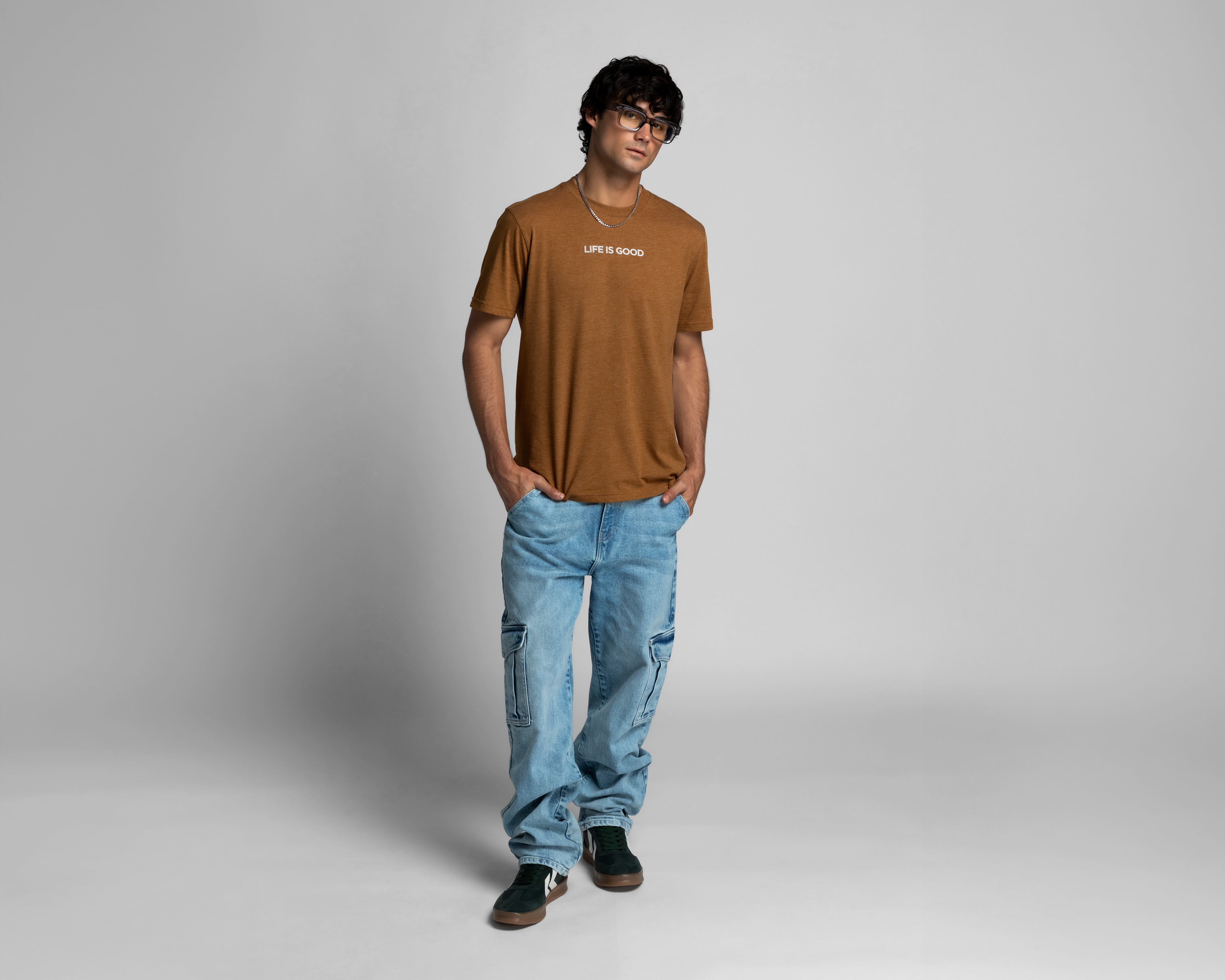 Foto 2 | Foto 2 | Playera de Cuello Redondo Café Refill para Hombre