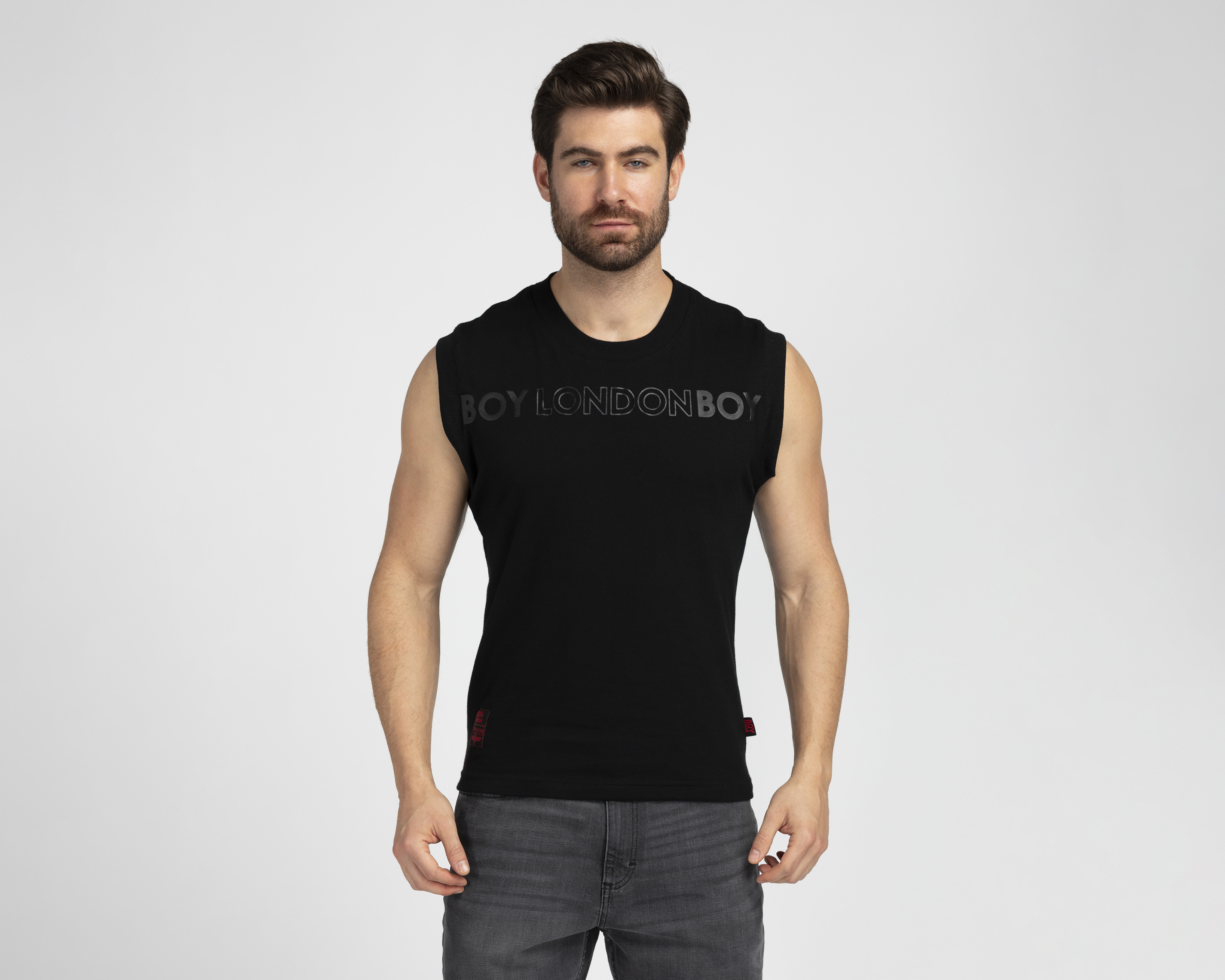 Playera de Cuello Redondo Negra Boy London para Hombre