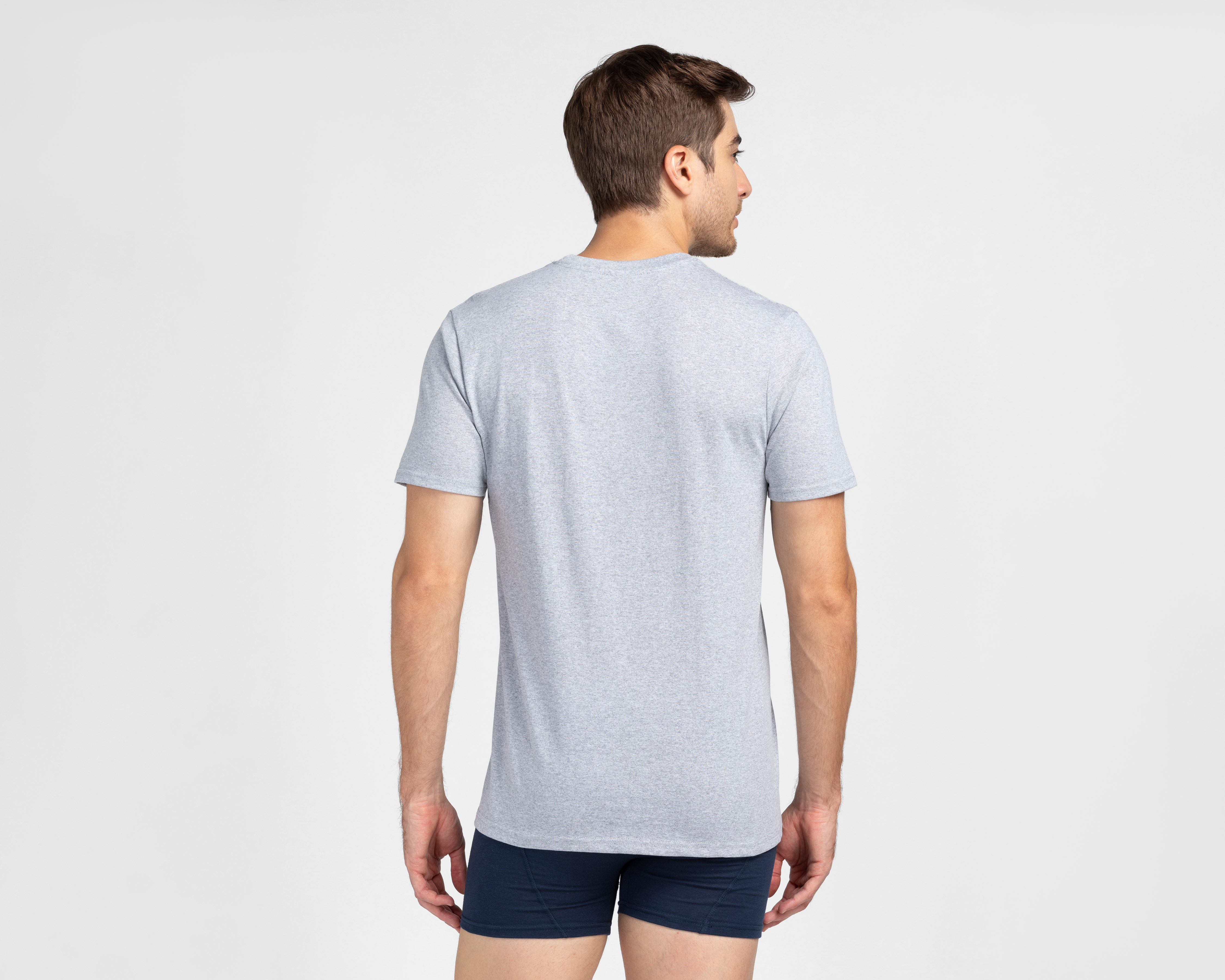 Foto 4 pulgar | Foto 3 | Playera Interior Cuello Redondo York Team Polo Club para Hombre 3 Piezas