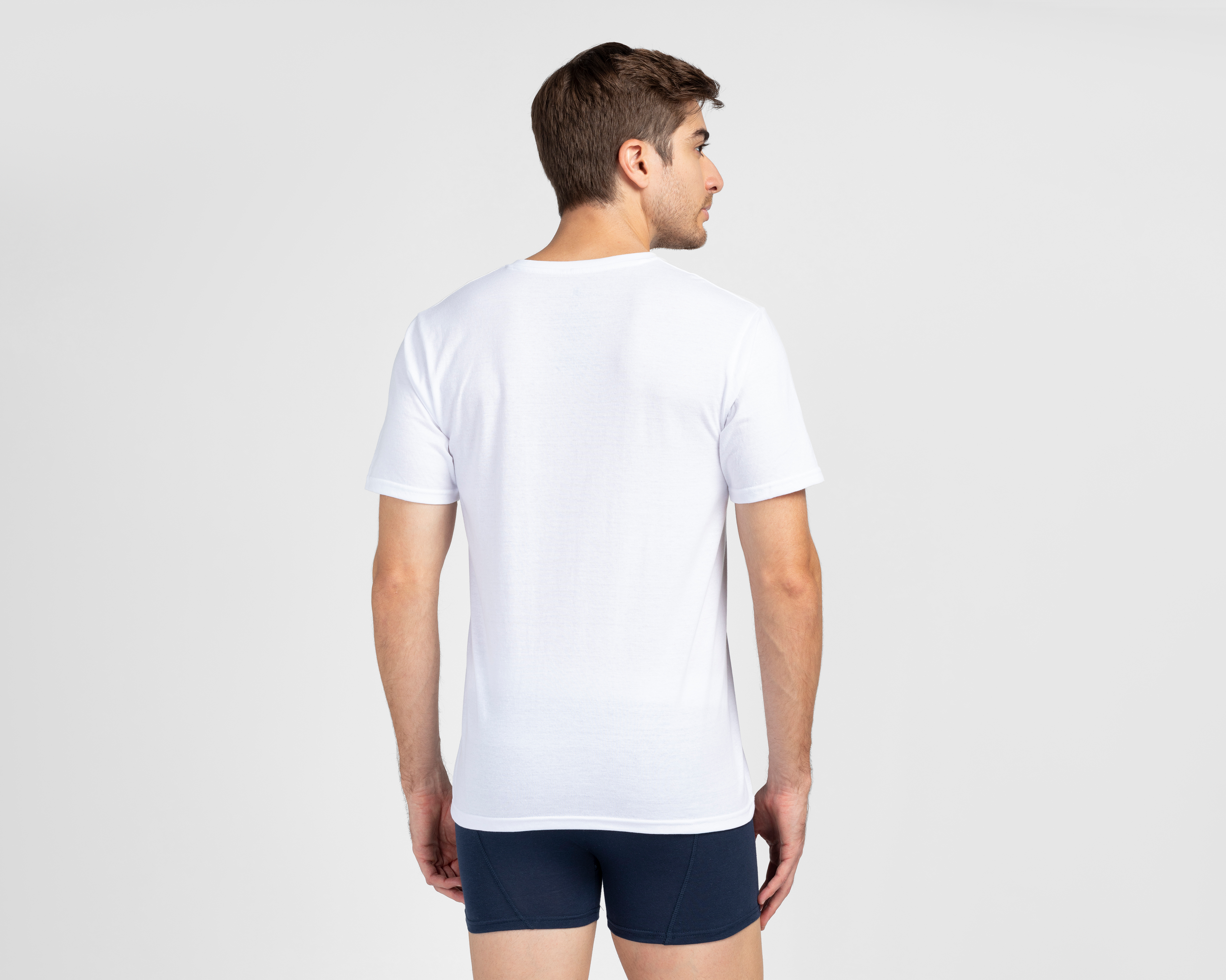 Foto 4 pulgar | Foto 3 | Playera Interior Cuello V York Team Polo Club para Hombre 3 Piezas