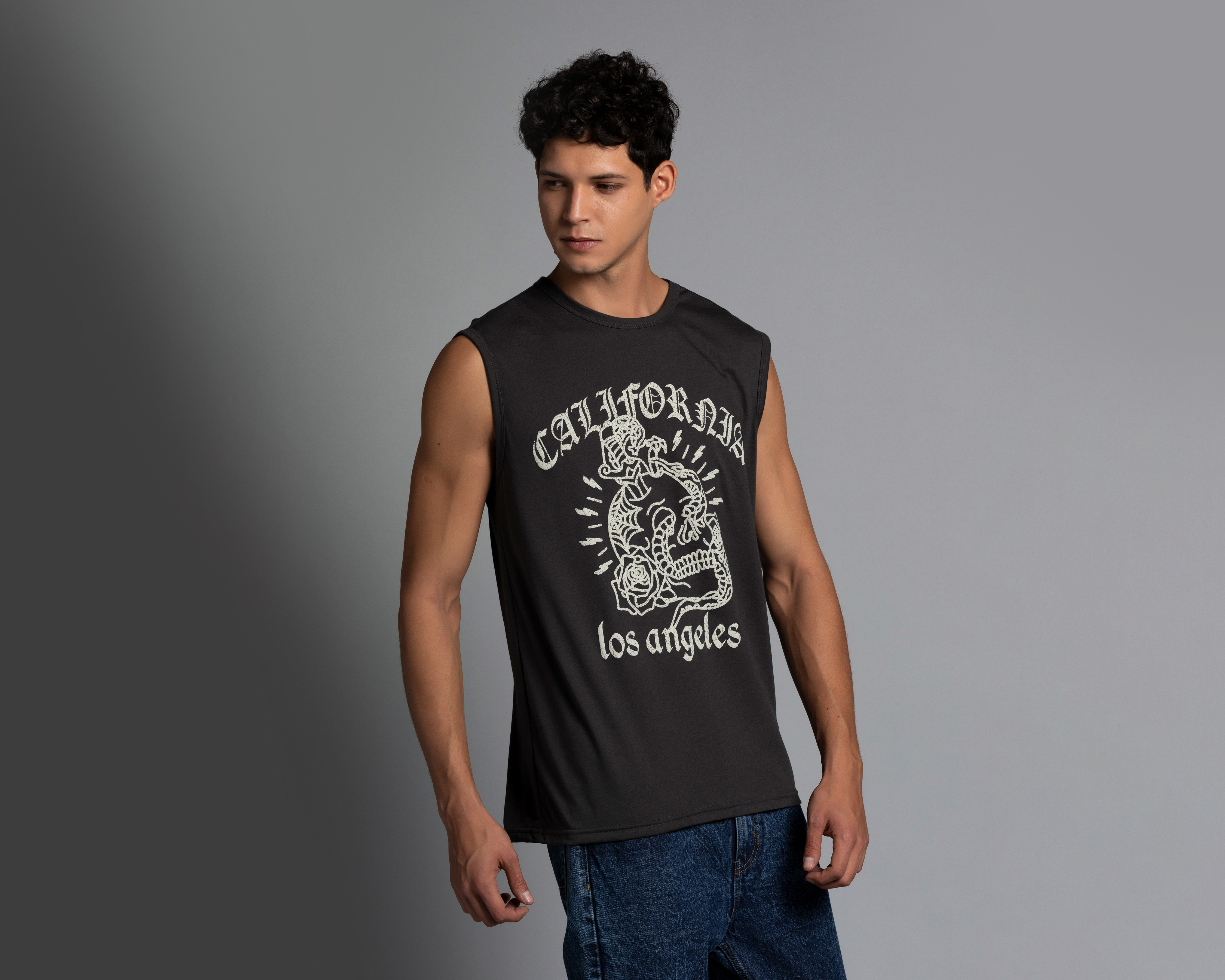 Foto 2 pulgar | Foto 1 | Playera Strona Cuello Redondo