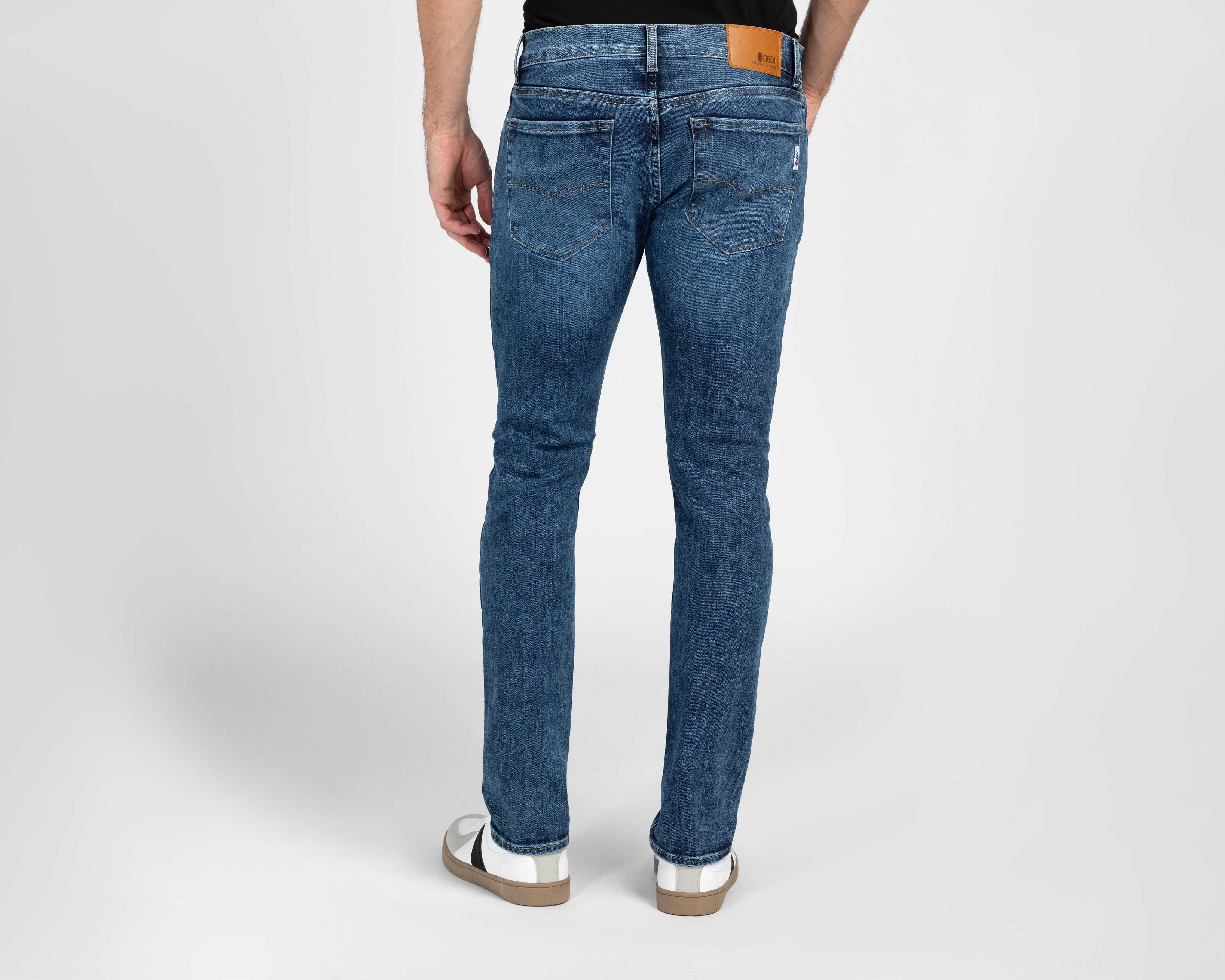 Foto 2 | Foto 2 | Jeans Recto Oggi Iron para Hombre