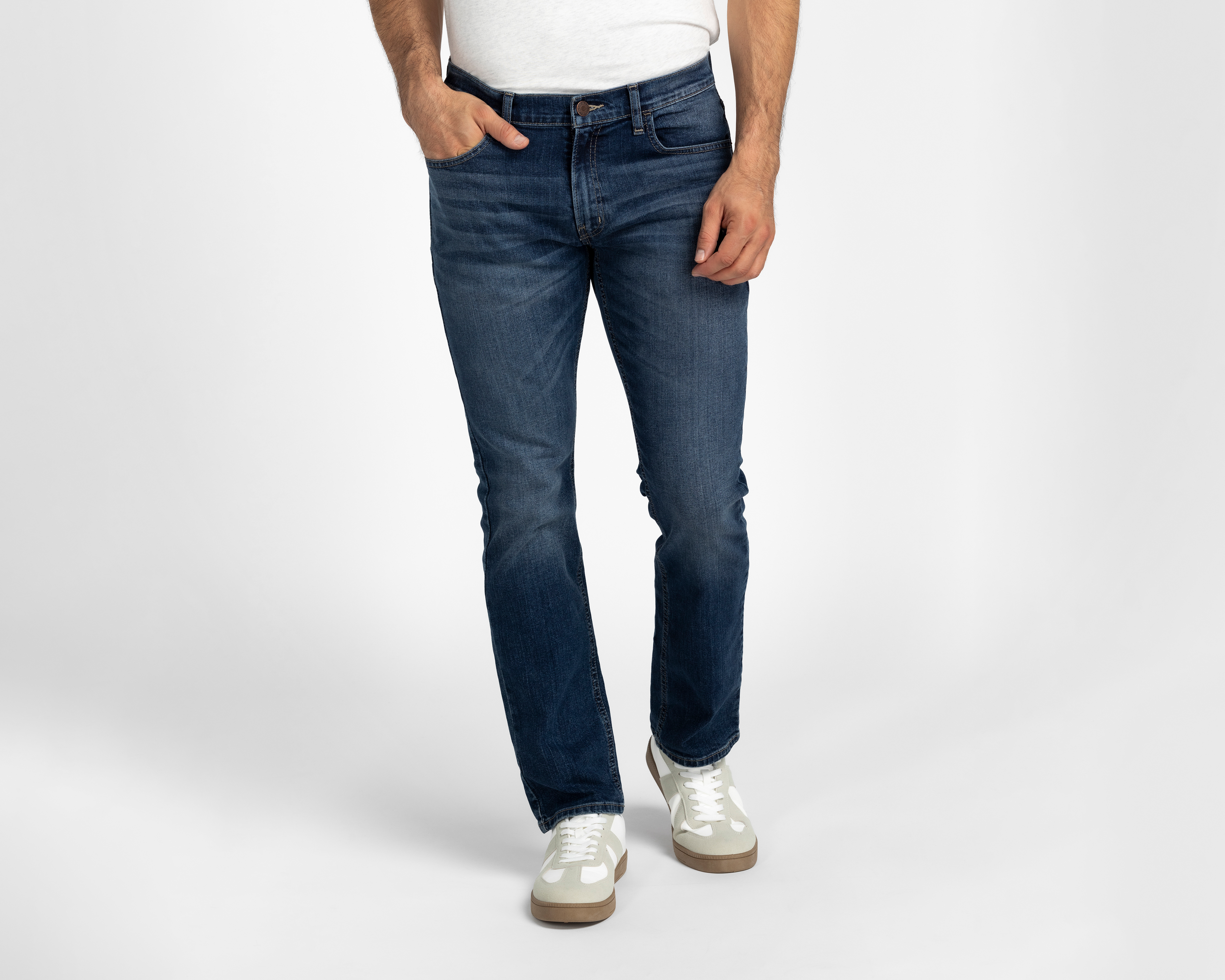 Foto 2 pulgar | Foto 1 | Jeans Regular Oggi Vaxter para Hombre