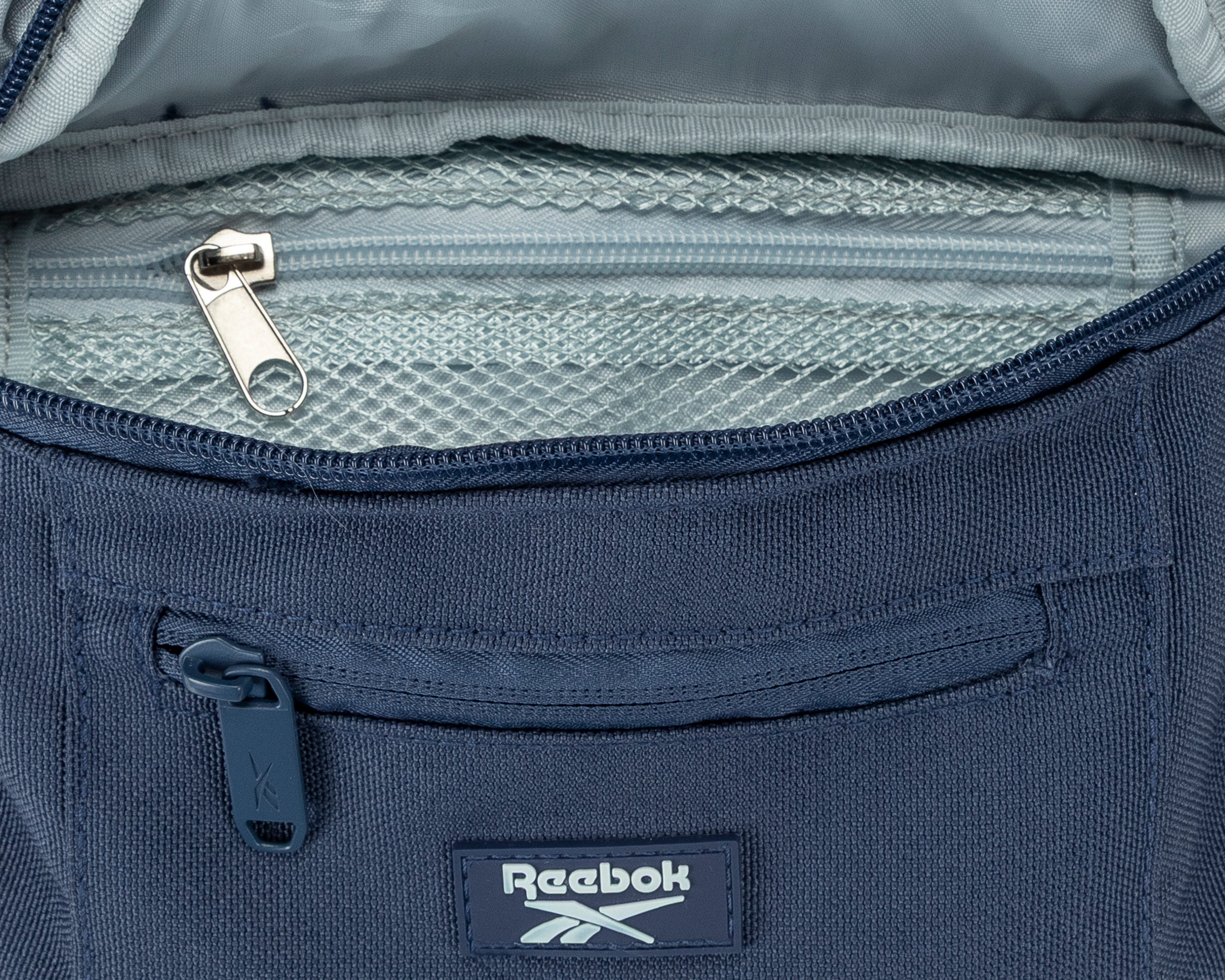 Foto 5 pulgar | Foto 4 | Cangurera Reebok para Hombre