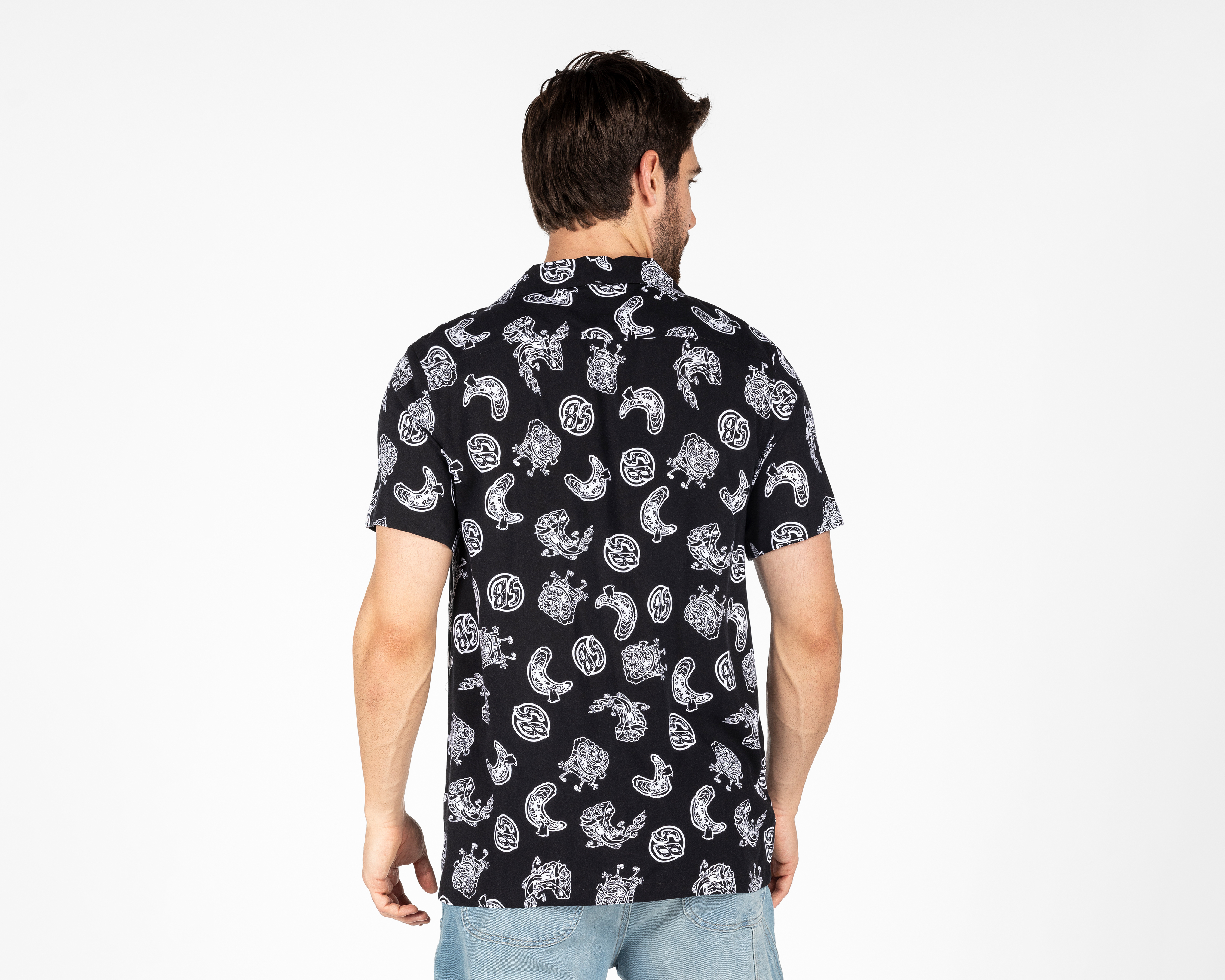Foto 3 pulgar | Foto 2 | Camisa Casual Bob Esponja Regular Estampada para Hombre
