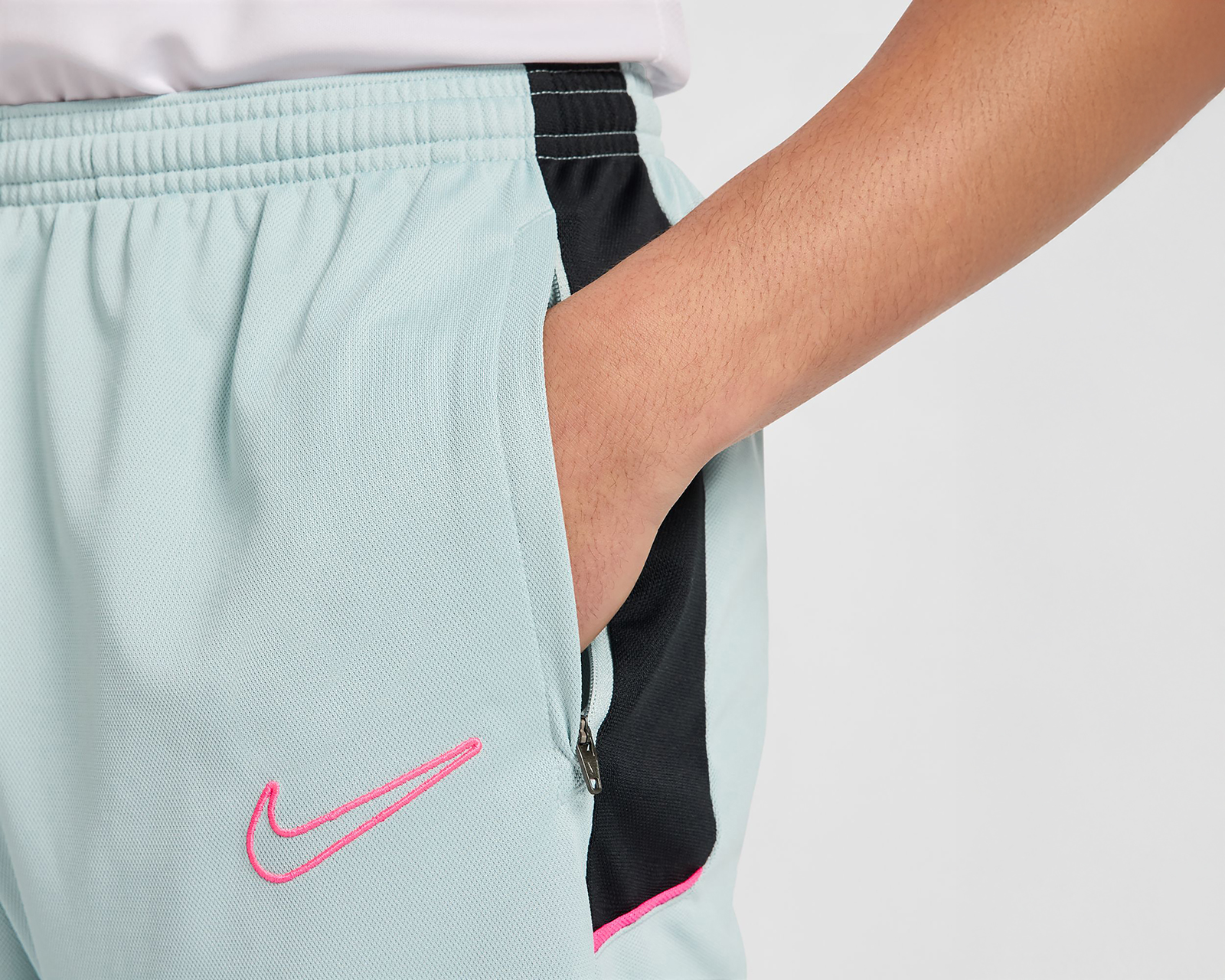 Foto 10 pulgar | Foto 9 | Conjunto Deportivo de Pants y Chamarra Nike Dri-FIT para Hombre