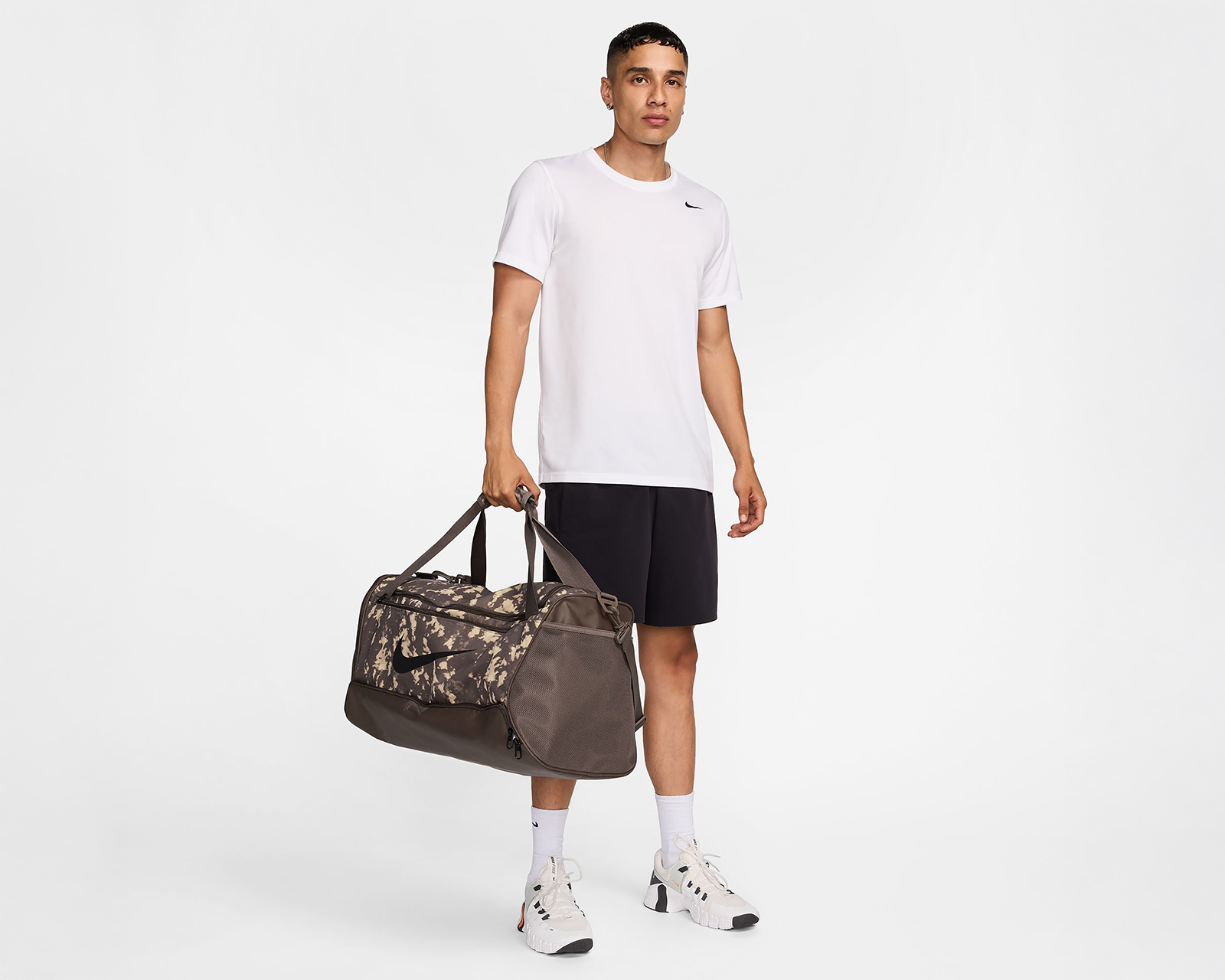 Foto 11 pulgar | Foto 10 | Maleta Deportiva Nike Brasilia Café