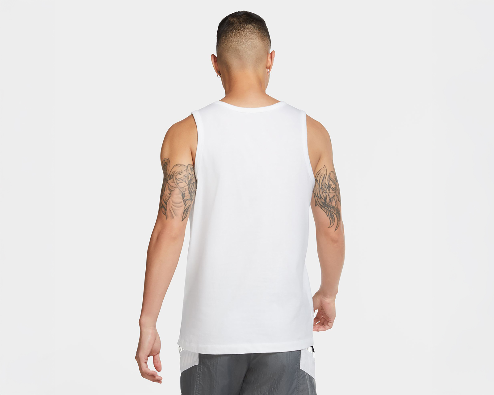 Foto 3 pulgar | Foto 2 | Playera Deportiva Nike Sportswear Club para Hombre