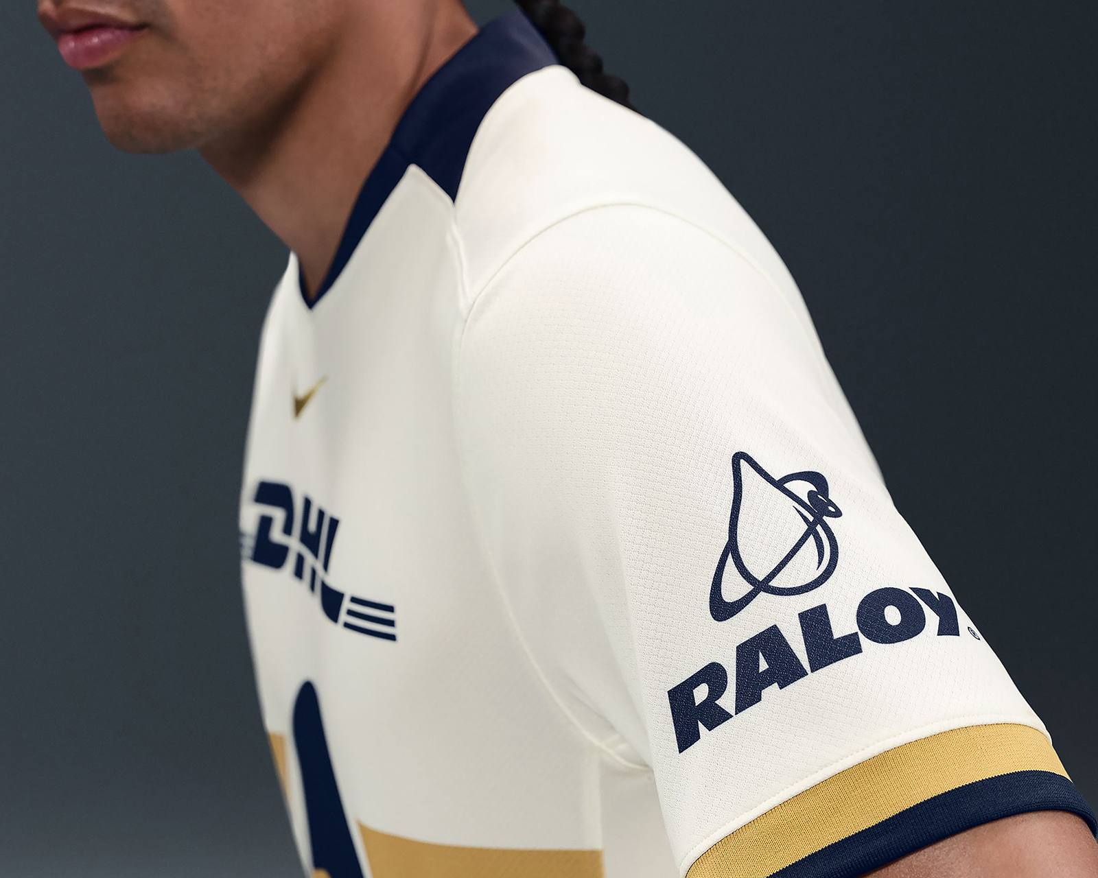 Foto 5 pulgar | Foto 4 | Jersey Nike Pumas UNAM Local 25/26 para Hombre