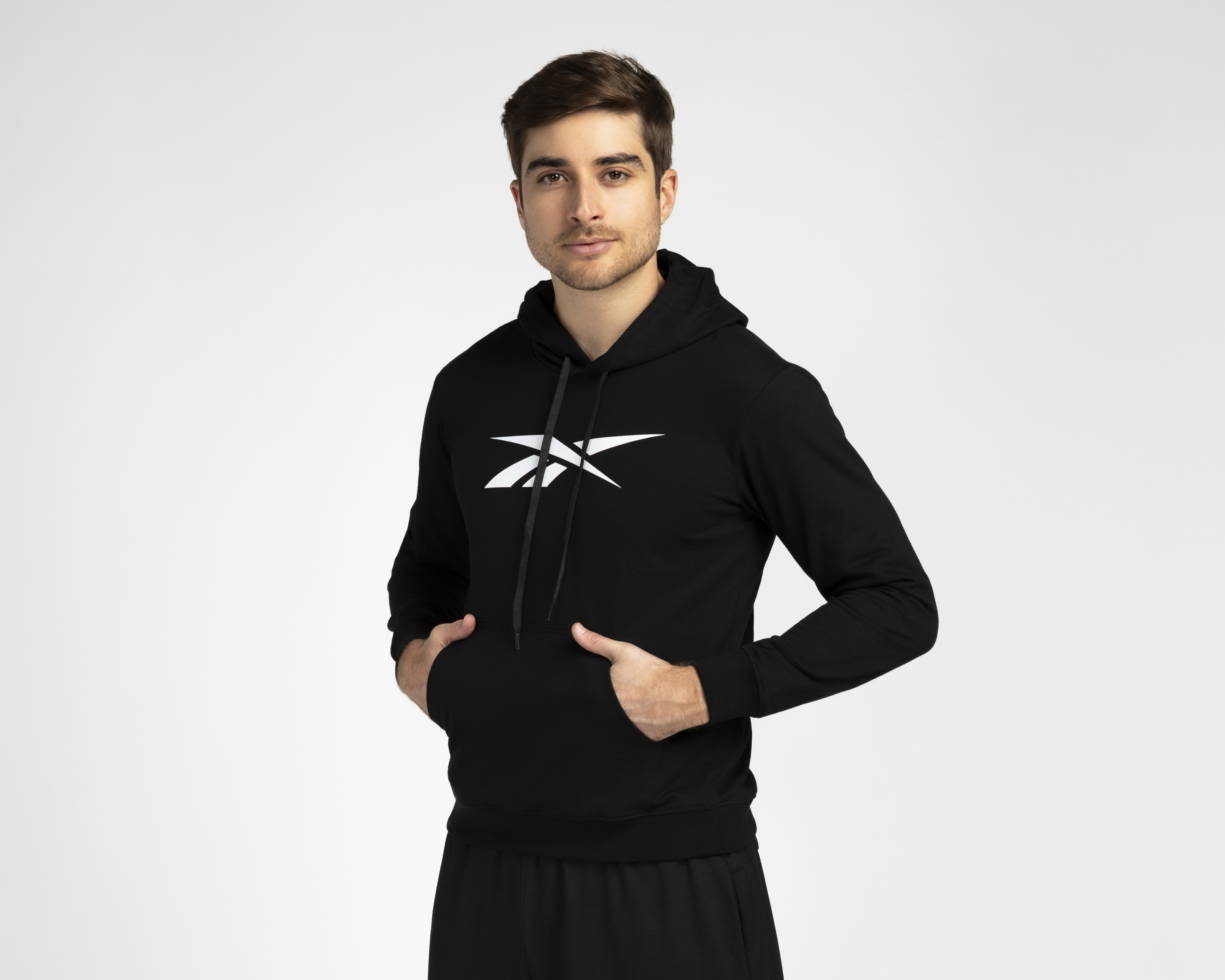 Foto 2 pulgar | Foto 1 | Sudadera Deportiva Reebok para Hombre