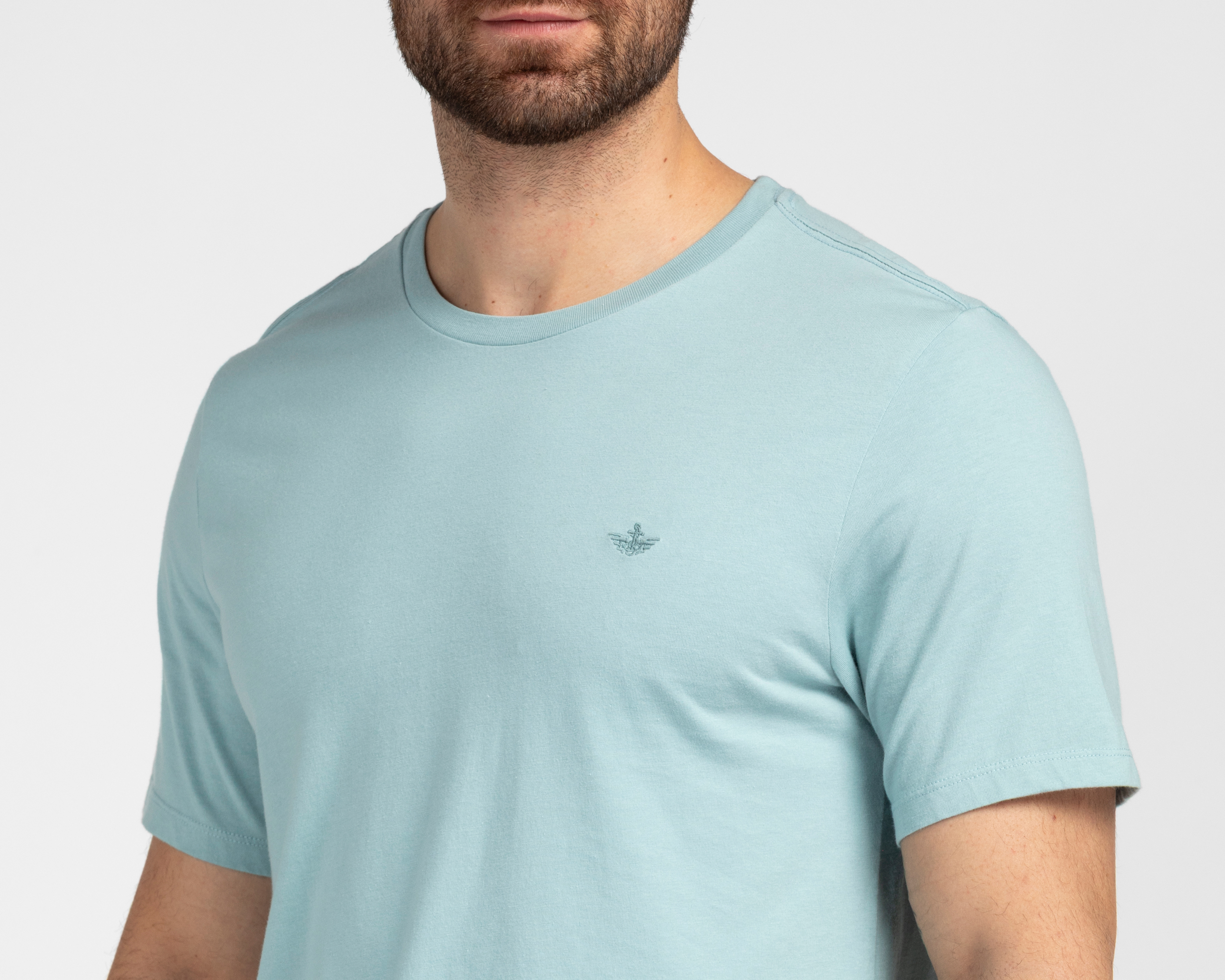 Foto 4 pulgar | Foto 3 | Playera de Cuello Redondo Azul Dockers para Hombre