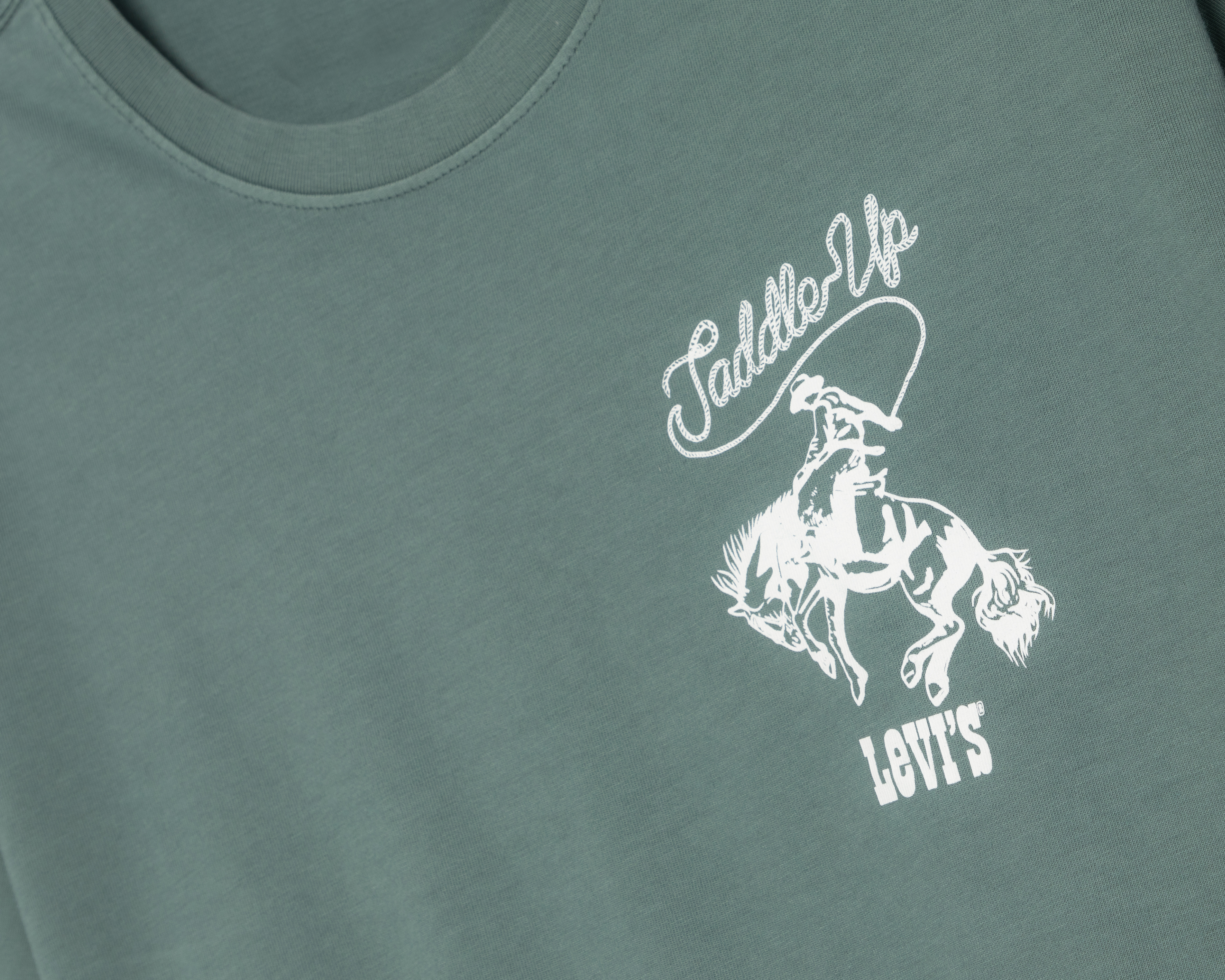 Foto 4 pulgar | Foto 3 | Playera Levi's Cuello Redondo