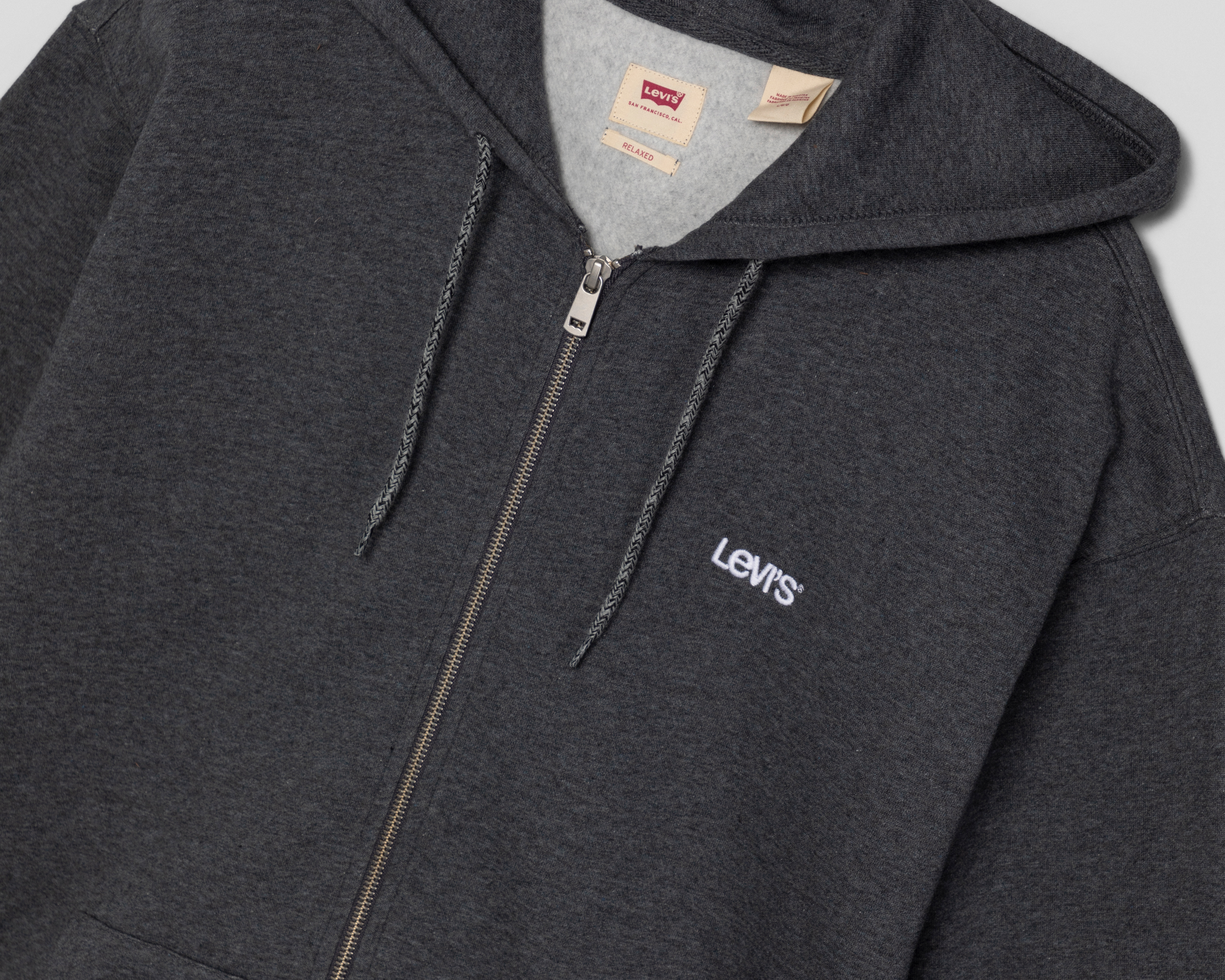 Foto 4 pulgar | Foto 3 | Sudadera Levi´s con Capucha