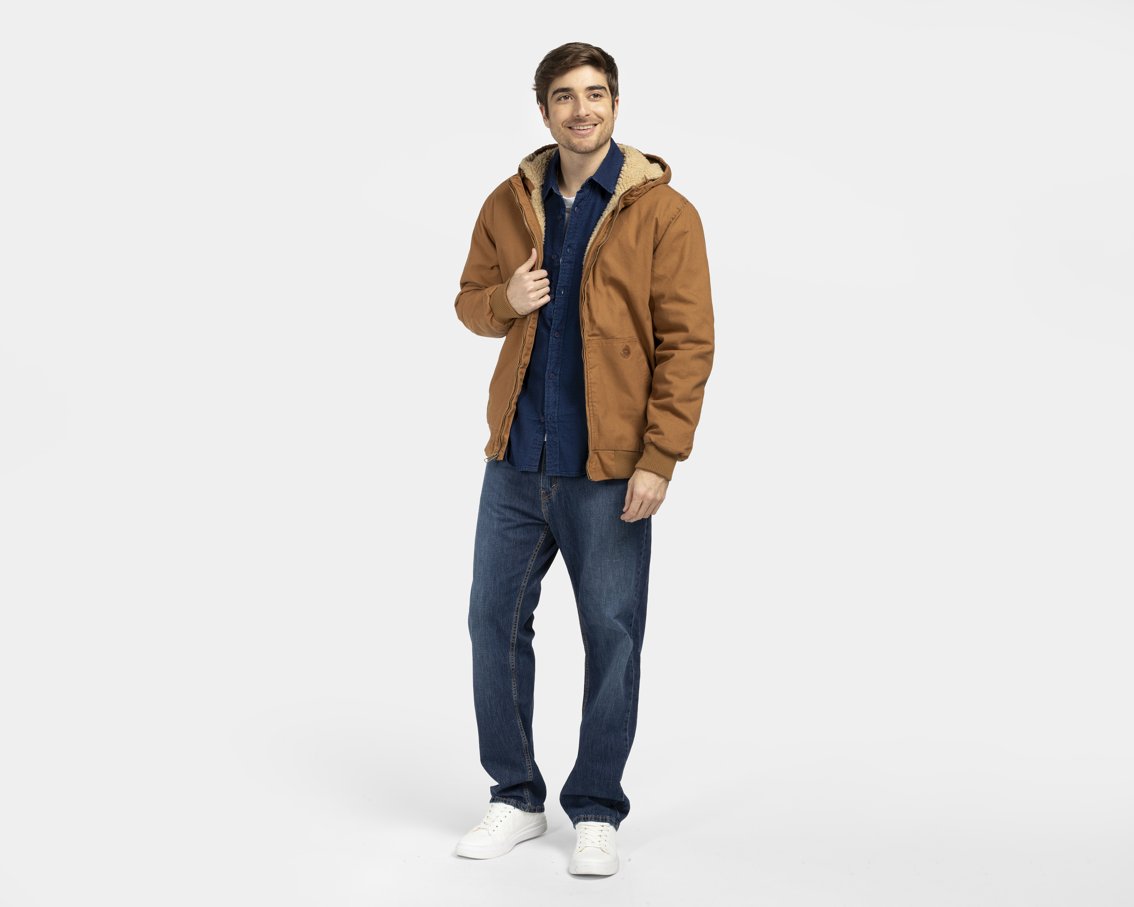 Foto 3 pulgar | Foto 2 | Chamarra con Capucha Refill para Hombre